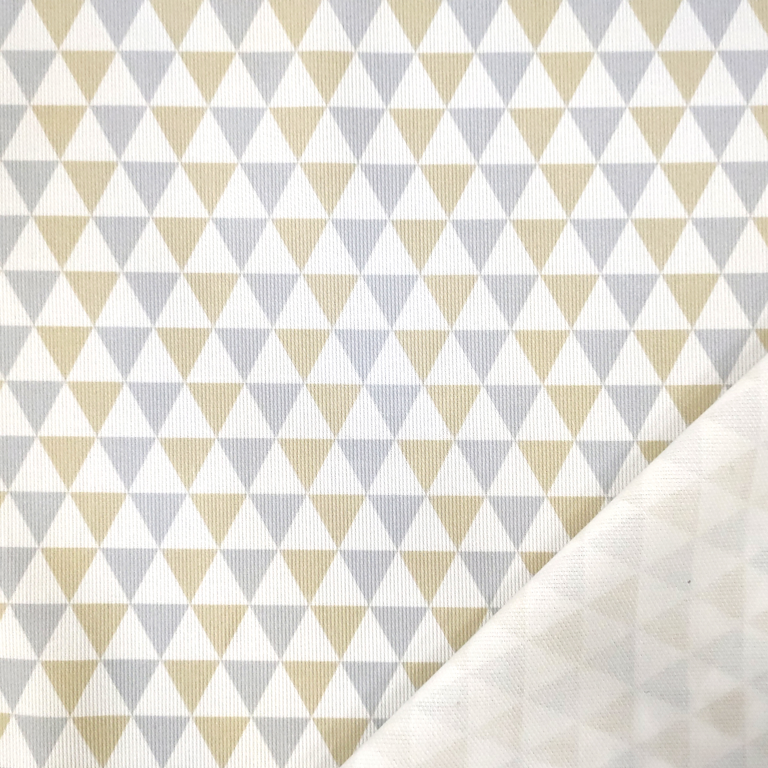 Piquet di cotone triangoli beige