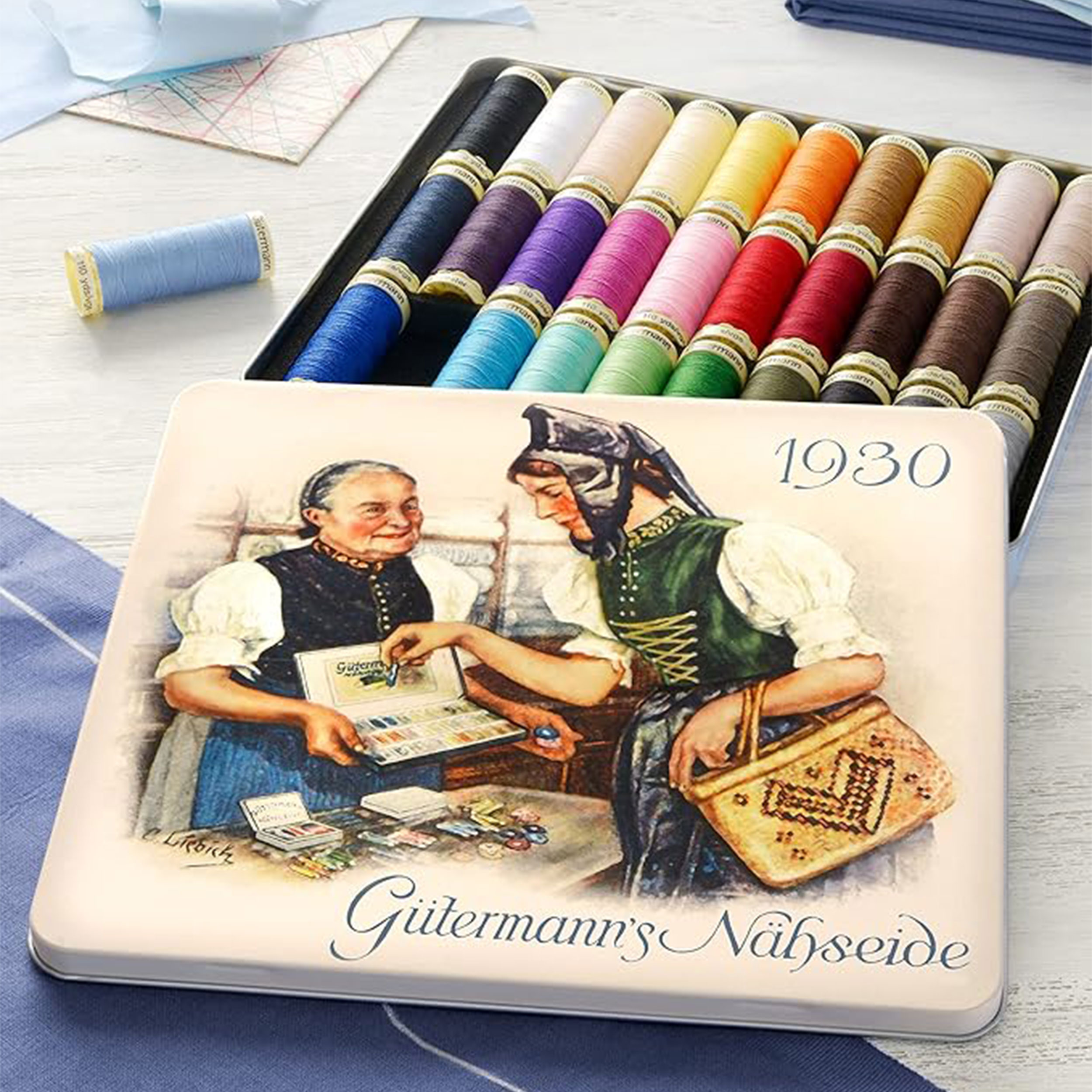 Gutermann Box Nostalgia 1930 Cucitutto 100 Image