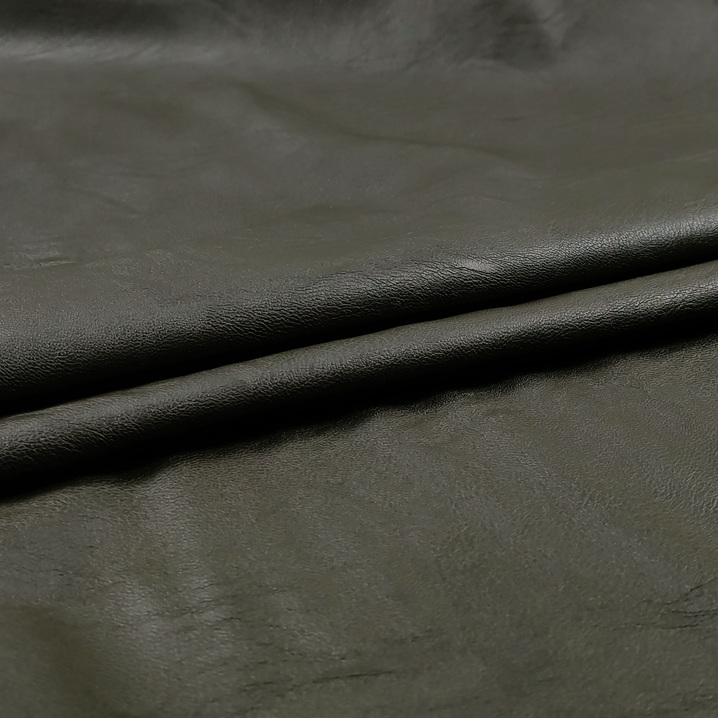 Tessuto Finta Pelle Tinta Unita per Abbigliamento 2