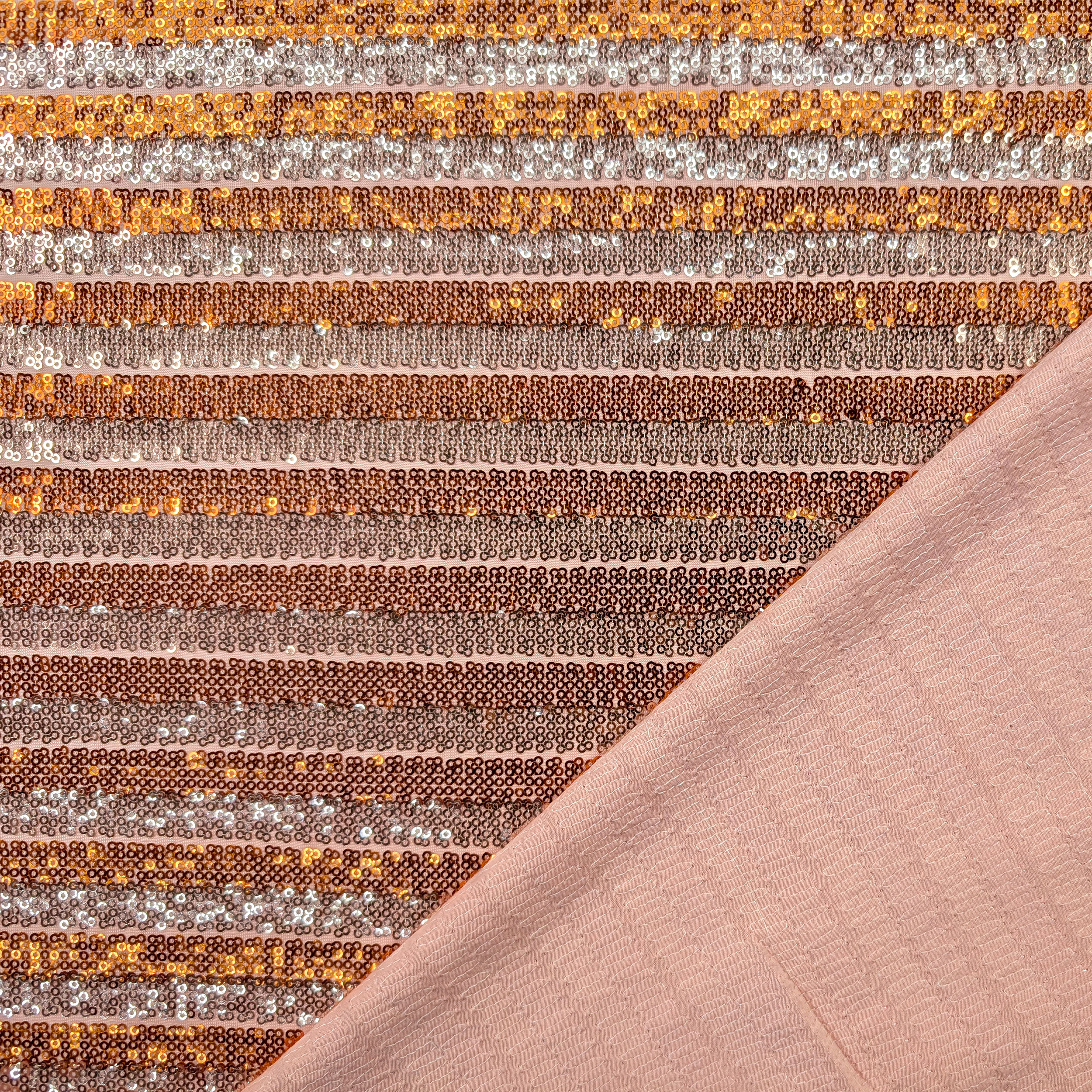 Tessuto Paillettes Pesca a Righe Image
