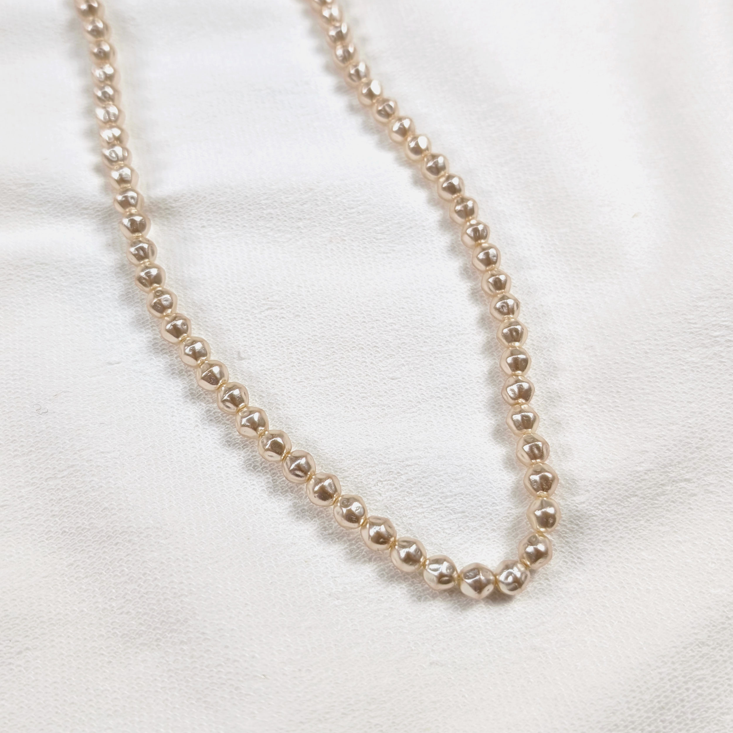 Filo di Perle Sfaccettate Beige Ø 0,6 cm Image