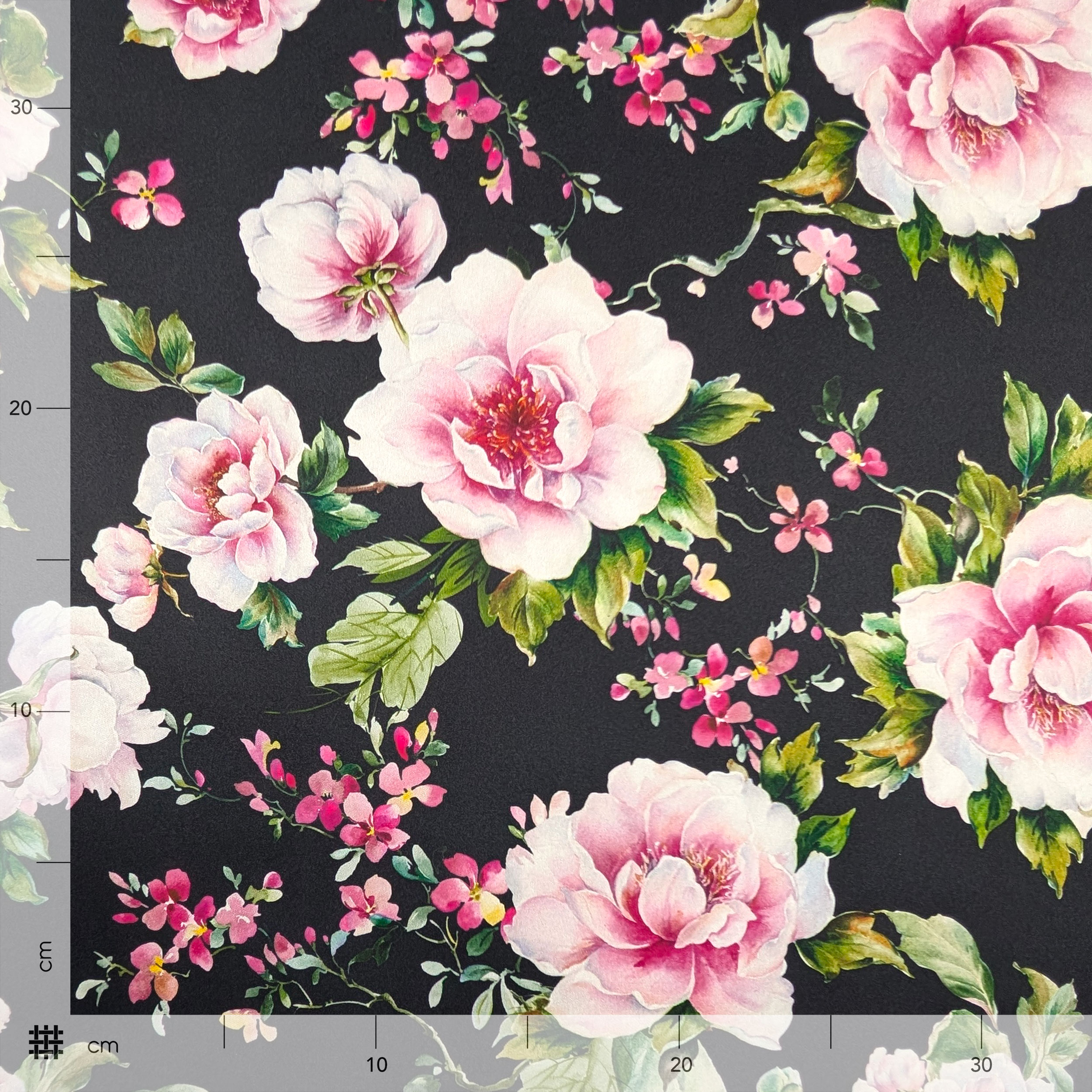 Raso Setato Alta Moda Fiori Rosa Sfondo Nero Image