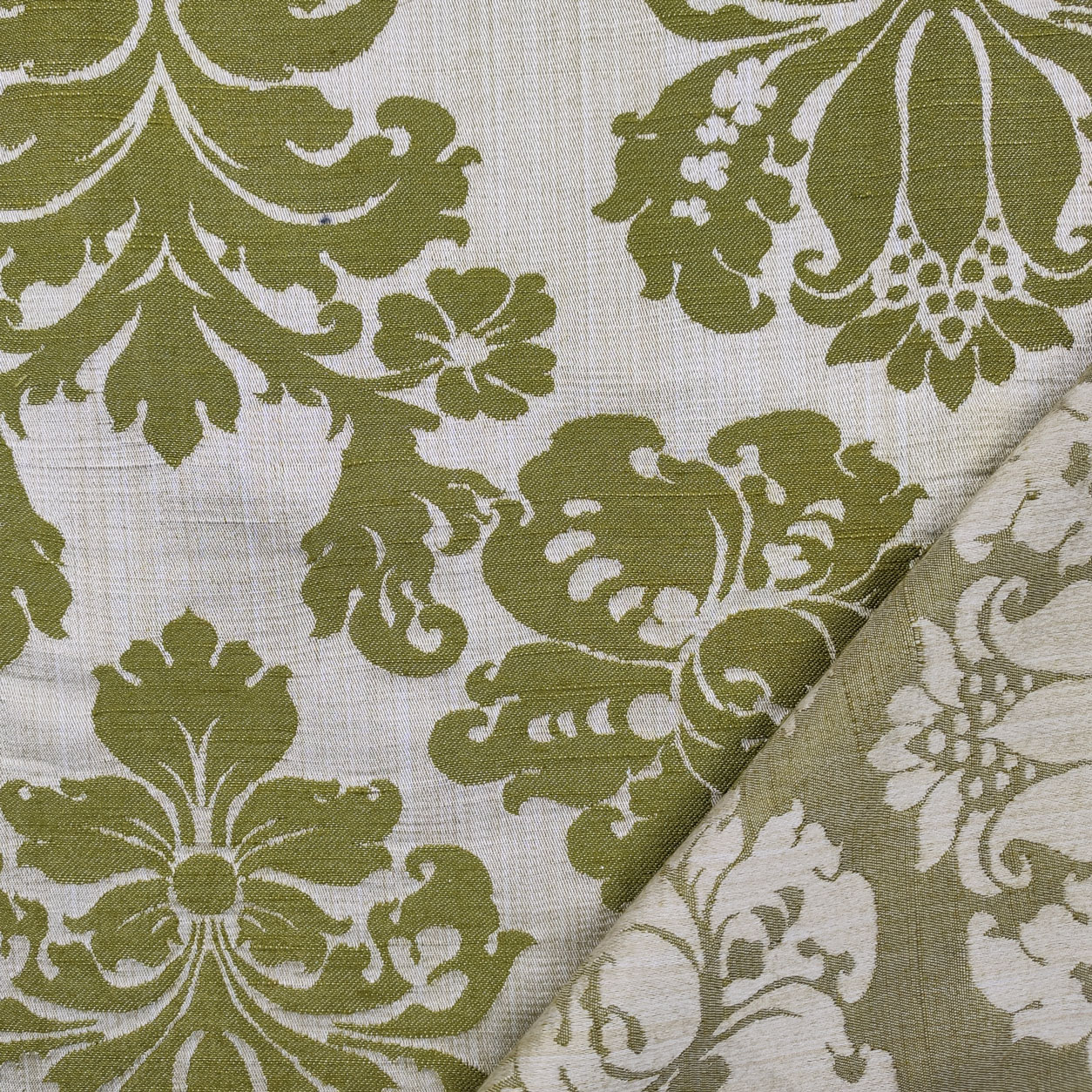 Tessuto Jacquard Damascato Misto Seta Verde Sfondo Beige Image