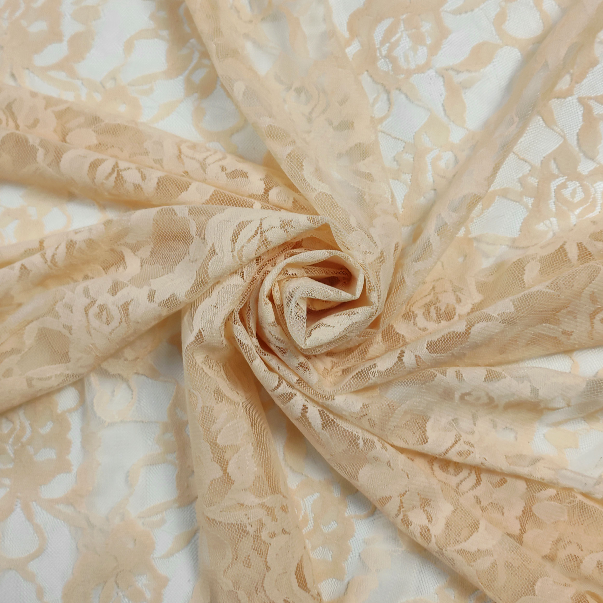 Pizzo Elastico con Rose Image