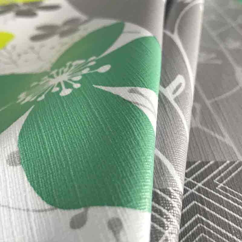 Tovaglia fantasia patchwork plastificata dettaglio