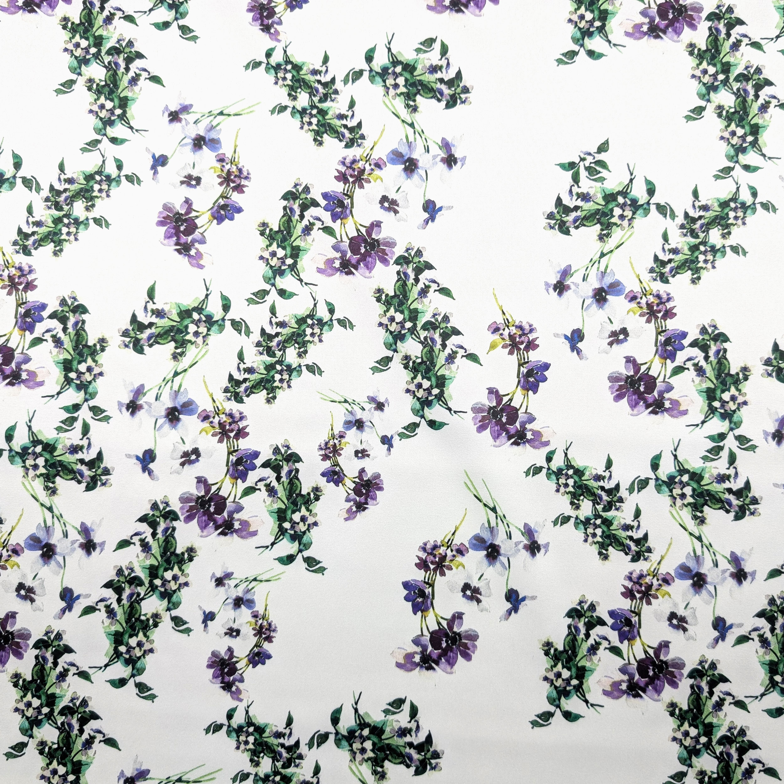 Raso Elasticizzato Fiori Lilla Sfondo Bianco Image