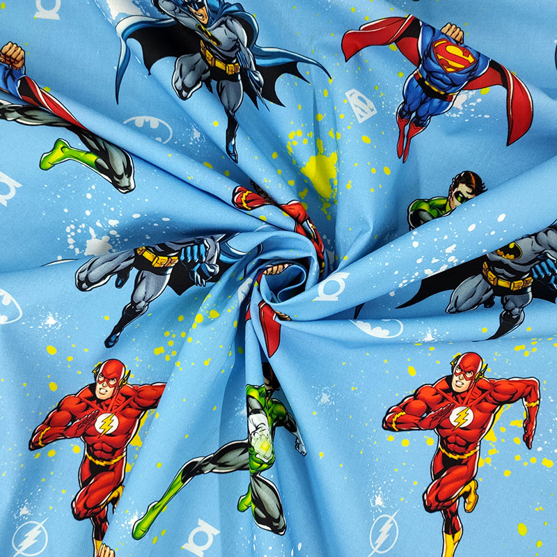 Ritaglio Tessuto Cotone Justice League Sfondo Azzurro 50x140 cm
