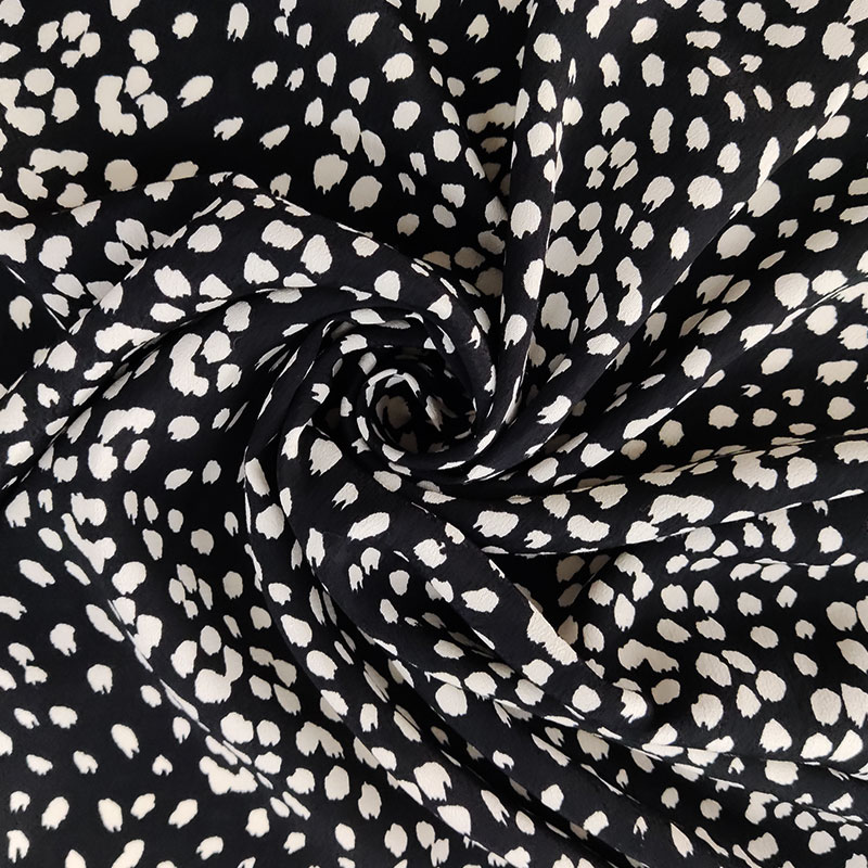 Tessuto Viscosa Nero Fantasia Moda Panna Elasticizzato