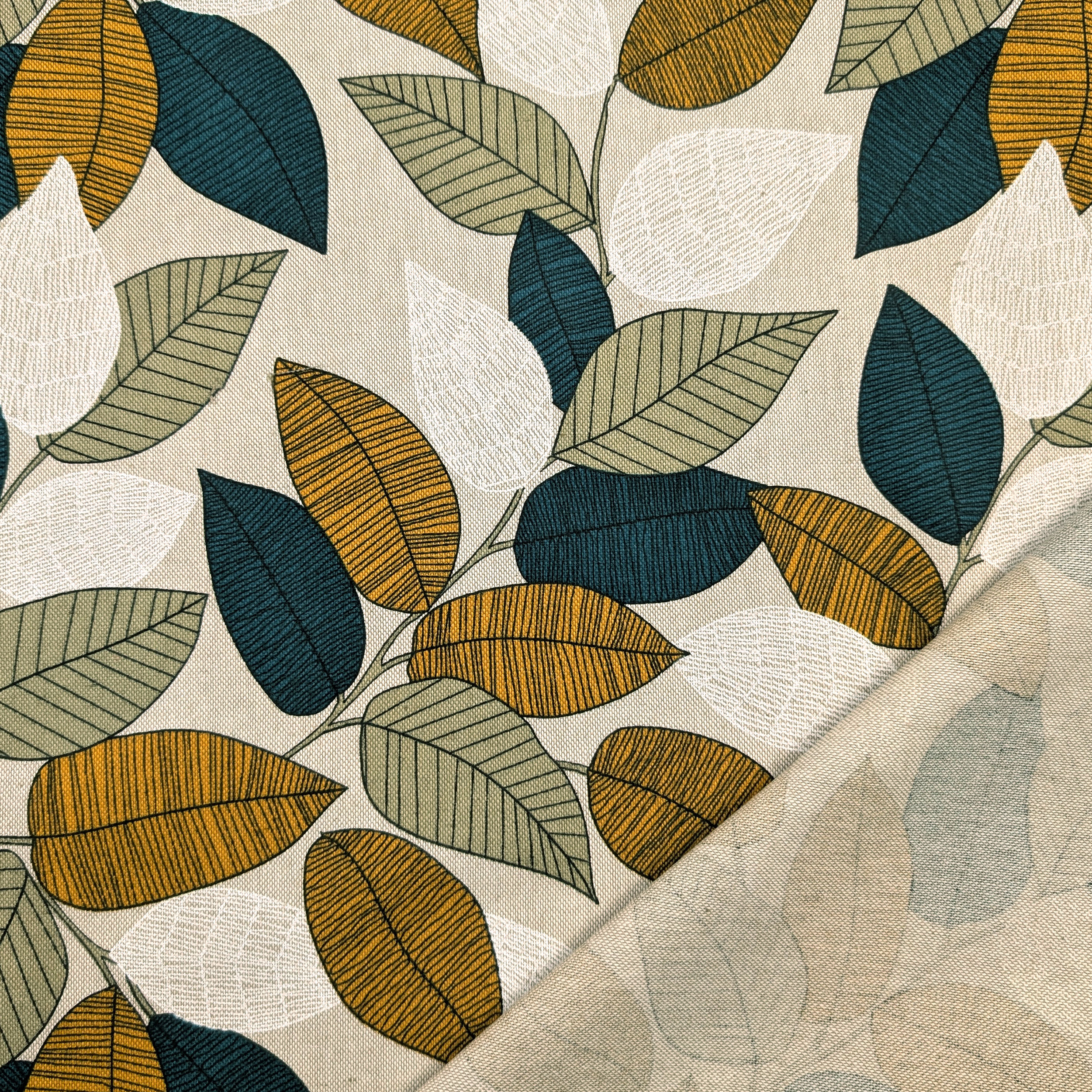 Ritaglio Misto Cotone Foglie Autunnali Toni del Verde 105x280 cm Image
