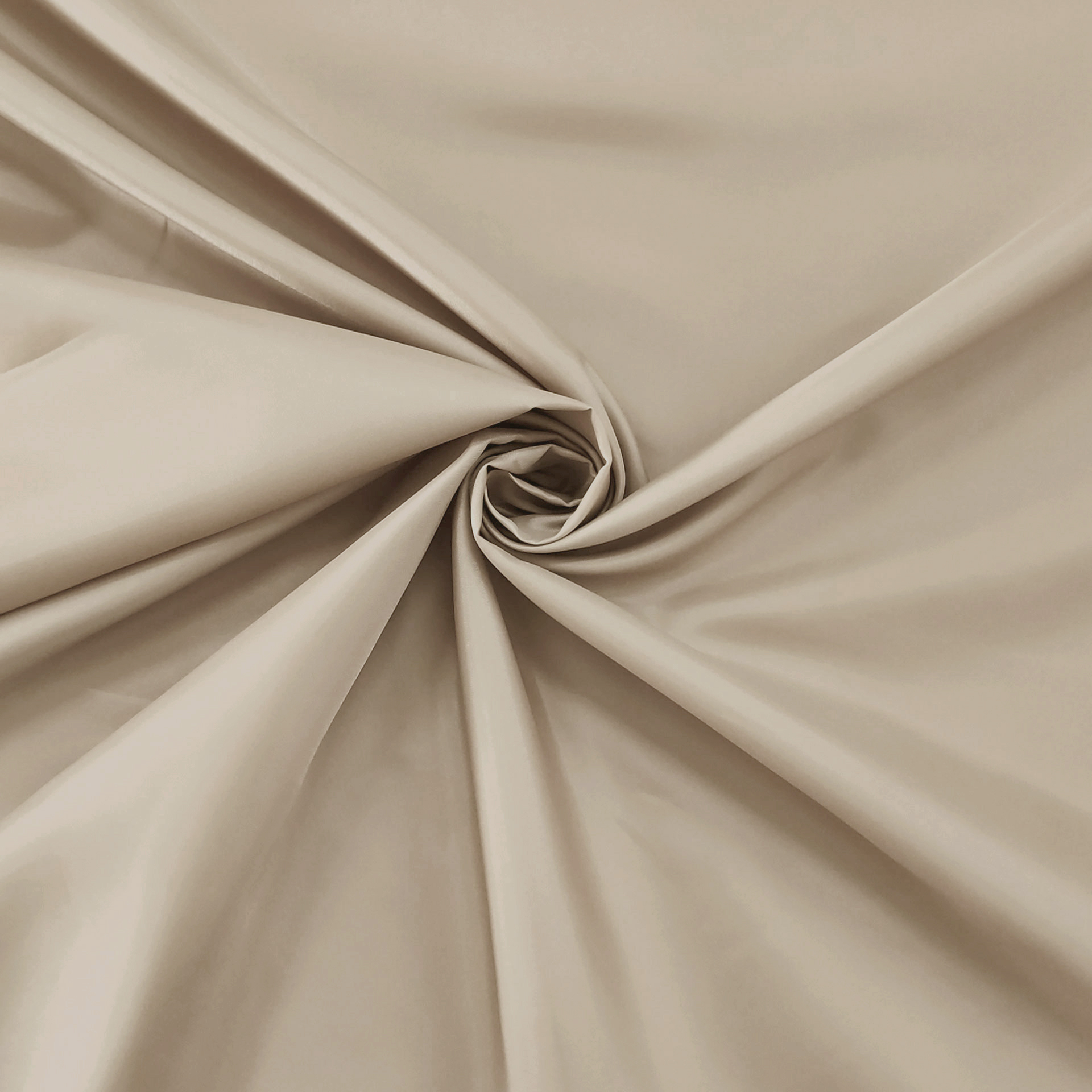 Ritaglio Fodera Piuma Beige Medio Scuro 130x140 cm Image