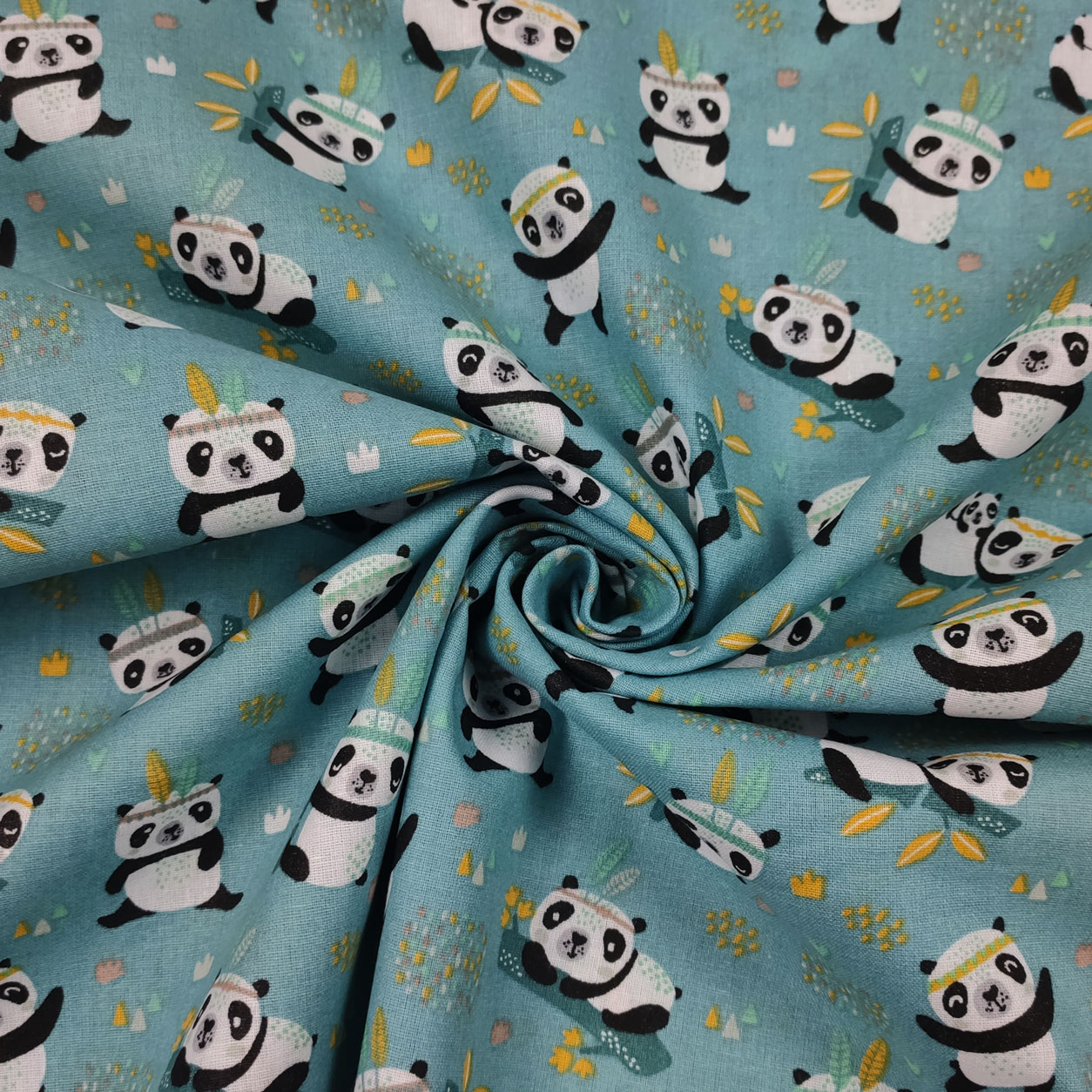 tessuto-panda-sfondo-azzurro