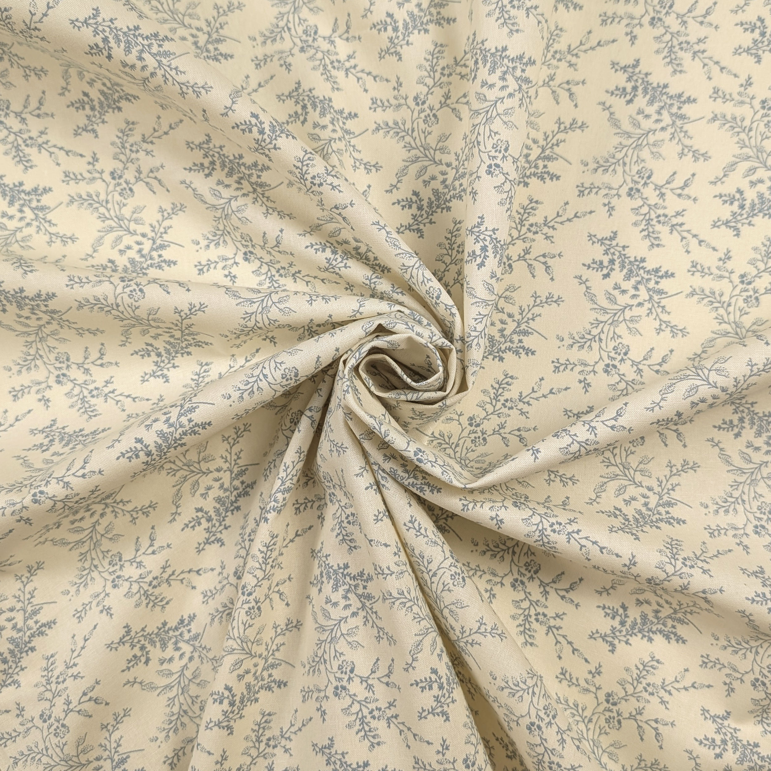 Popeline Cotone Stampa Vintage Rami e Fiori Azzurri Image