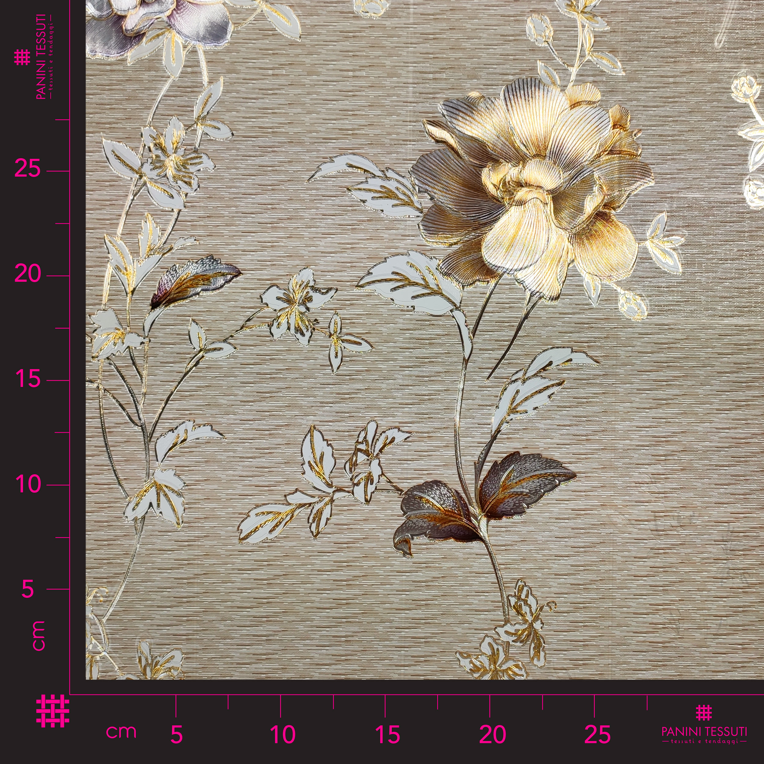 tovaglia metallizzata a fiori sfondo beige