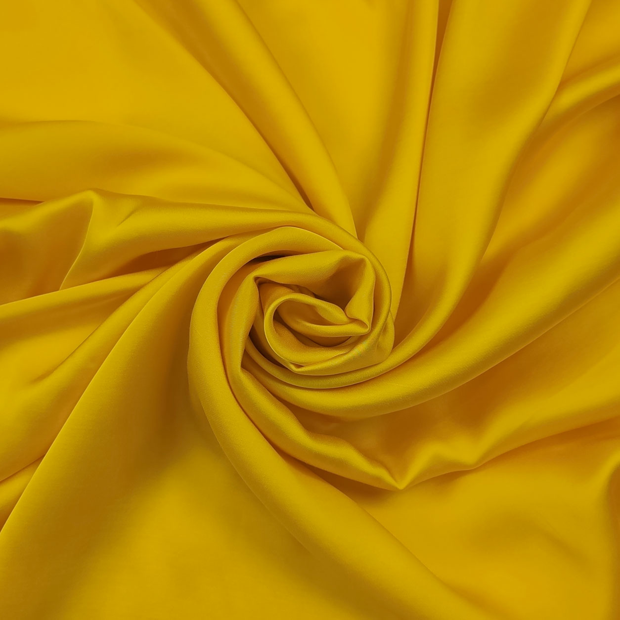 tessuto-raso-viscosa-giallo-scuro