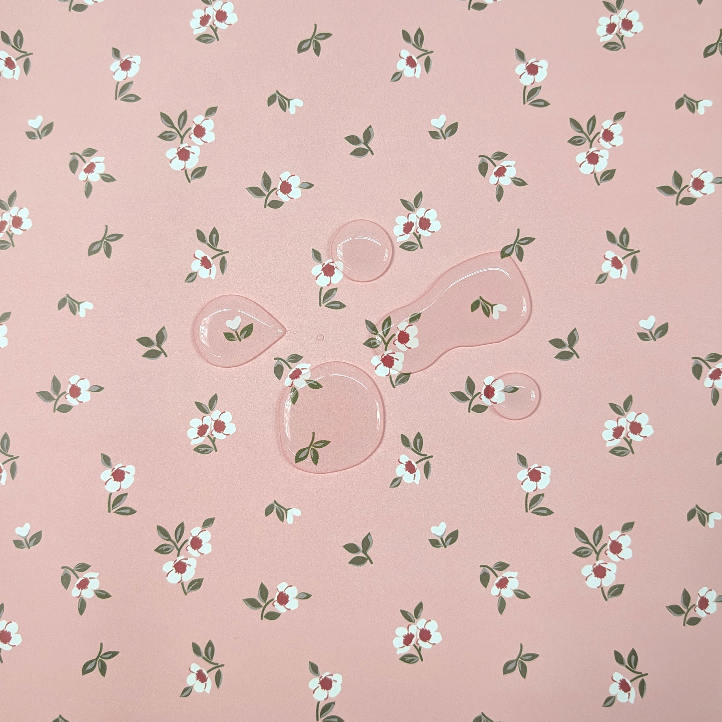 Impermeabile Fiorellini Sfondo Rosa Image