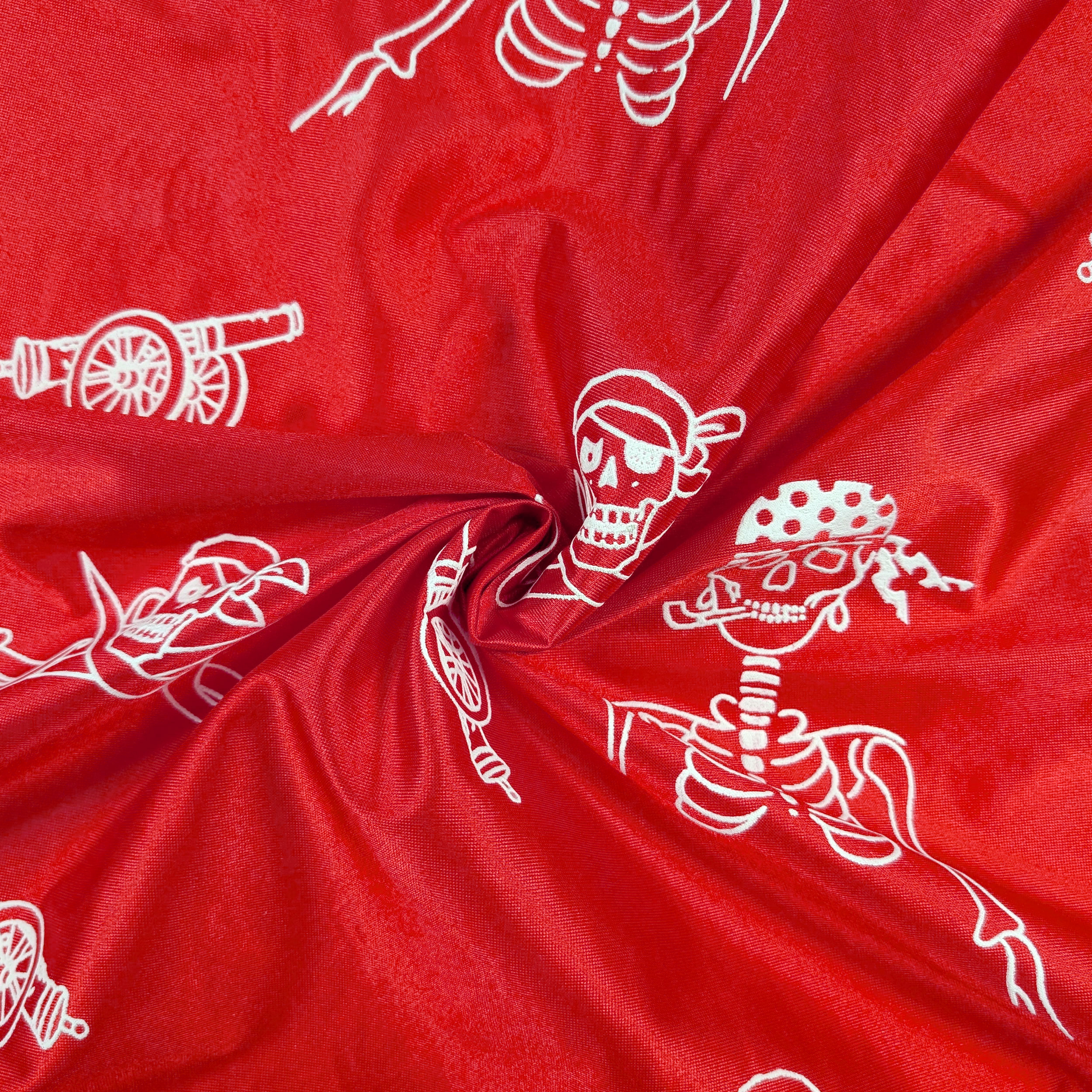 Tessuto Carnevale Rosso Teschi Pirati Image