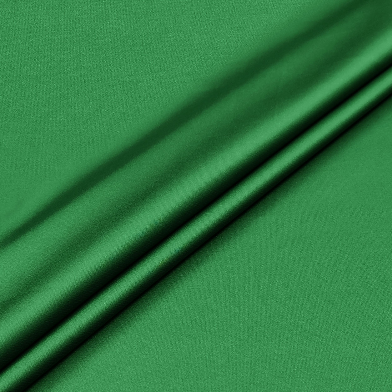 rasetto-effetto-seta-verde-dettaglio