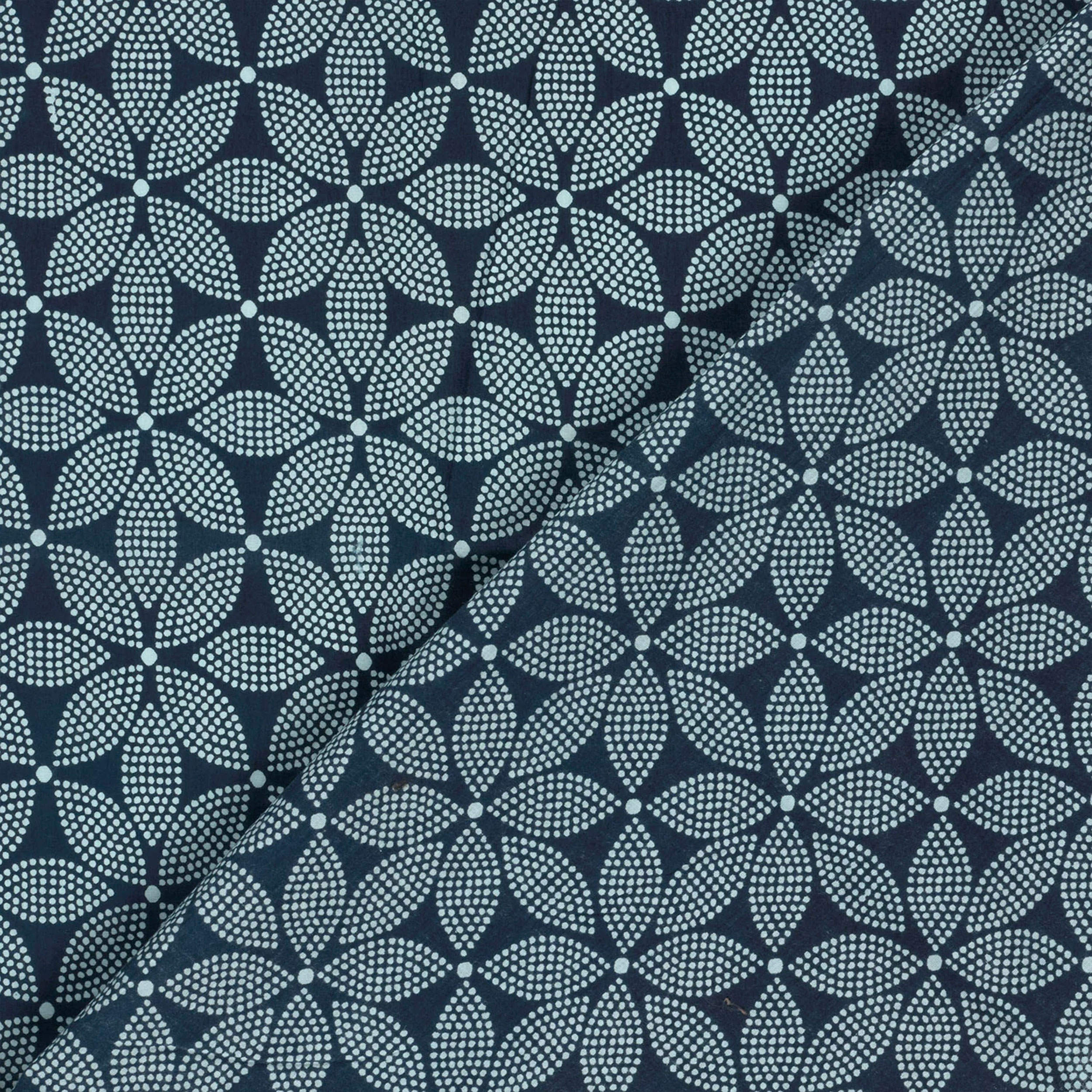 Ritaglio Cotone Fantasia Fiori Batik Blu 110x145 cm Image