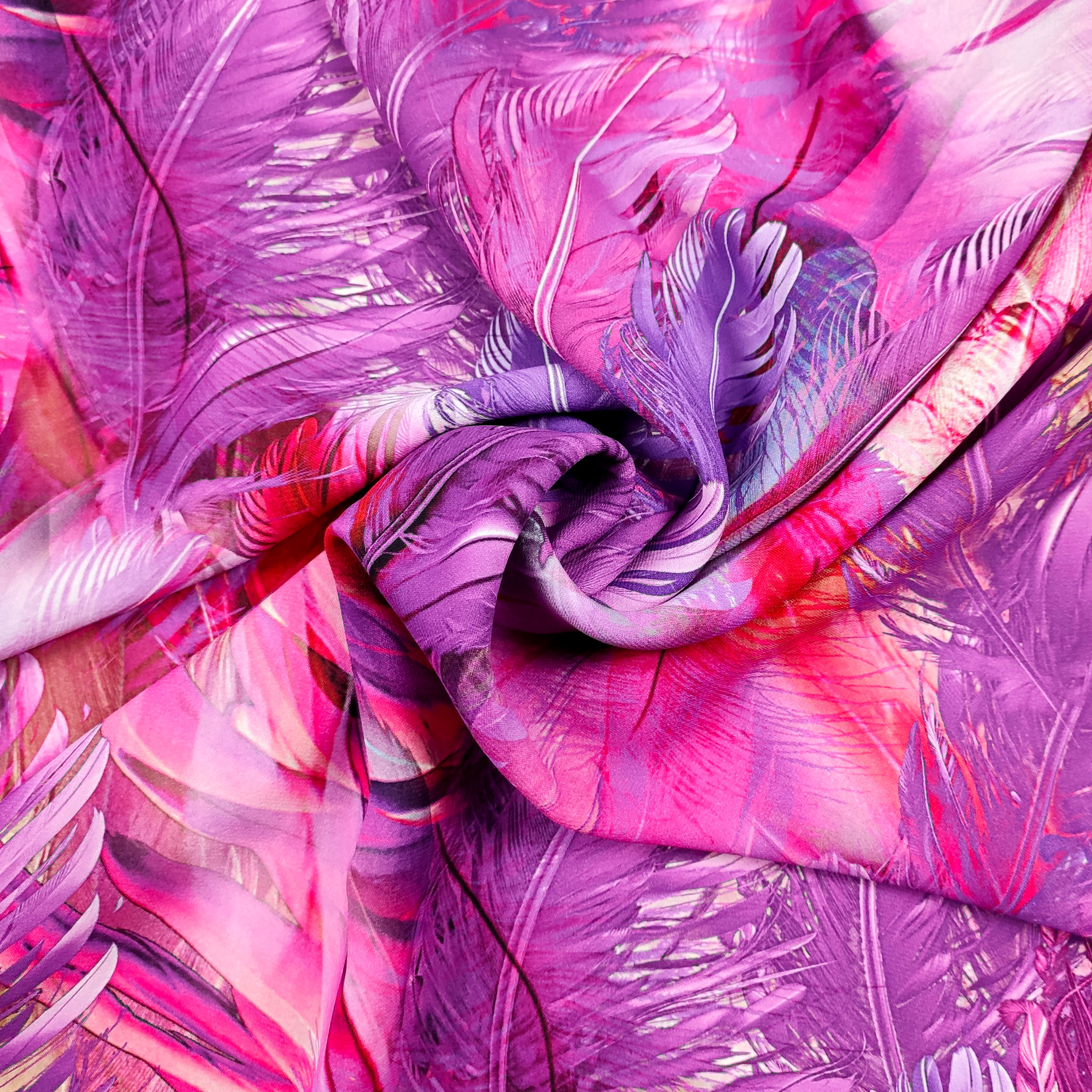tessuto seta alta moda con piume rosa
