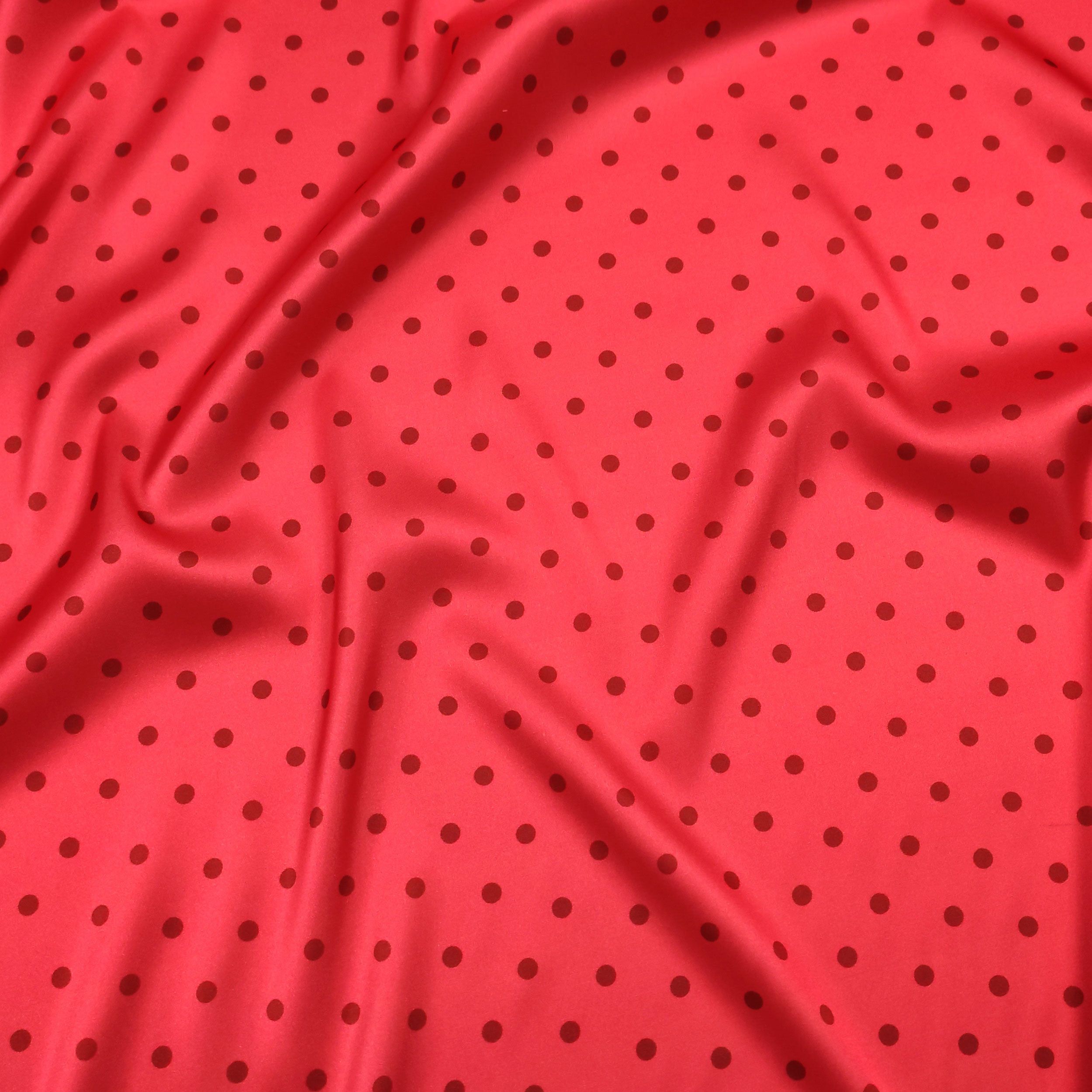 Rasetto Elasticizzato Setato Alta Moda Pois Sfondo Corallo