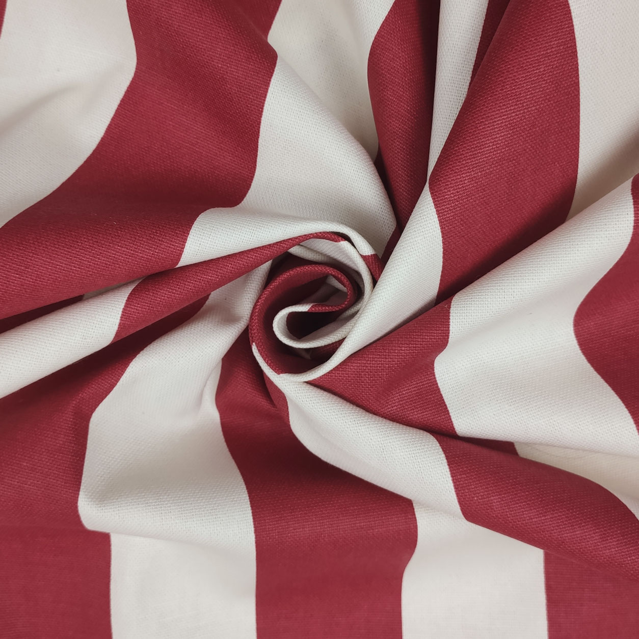 panama-arredo-tessuto-a-righe-rosse