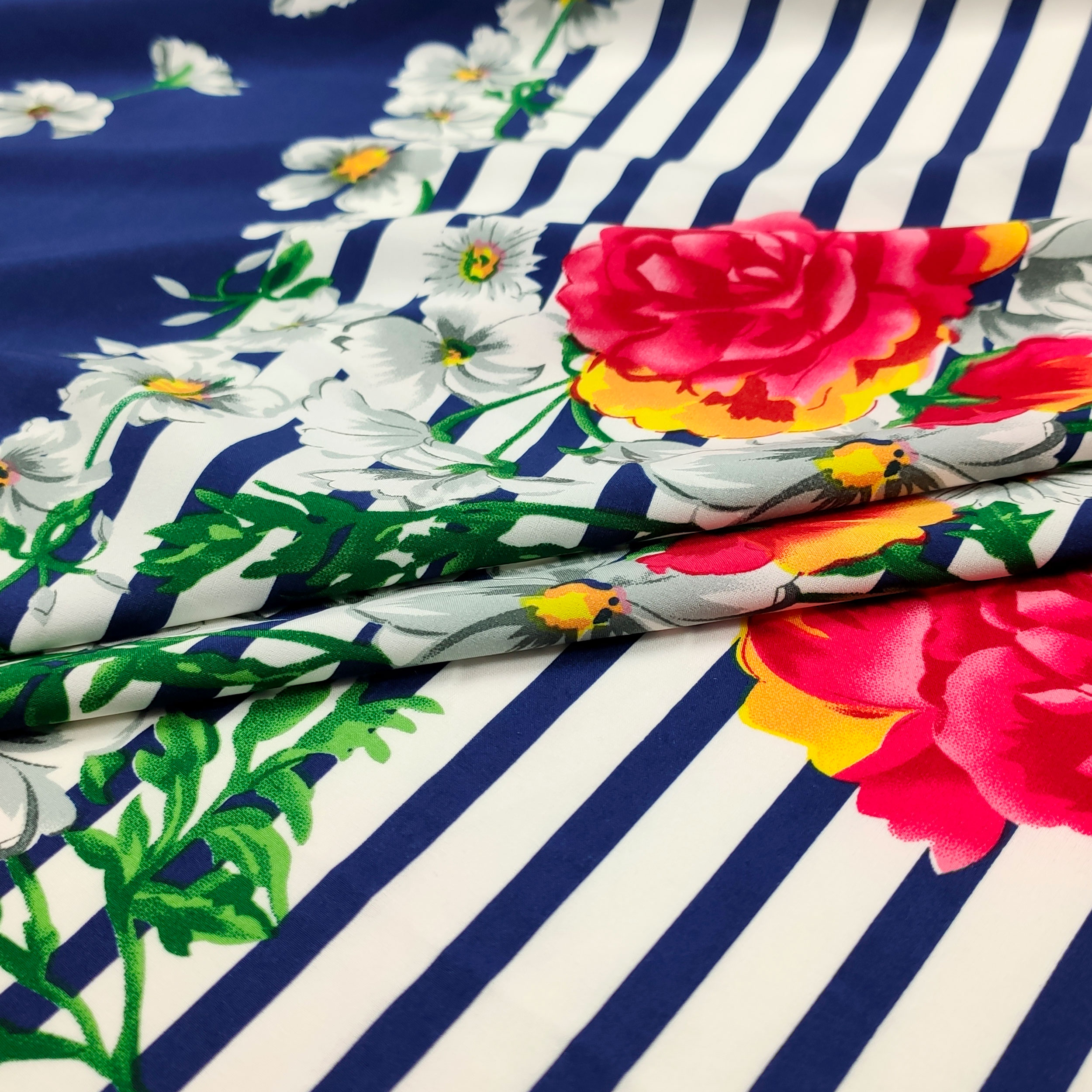 Tessuto Fantasia Fiori e Righe