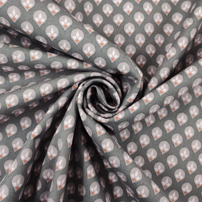 Ritaglio Tessuto Gutermann Fantasia Gocce di Rugiada Grigio 50x145 cm