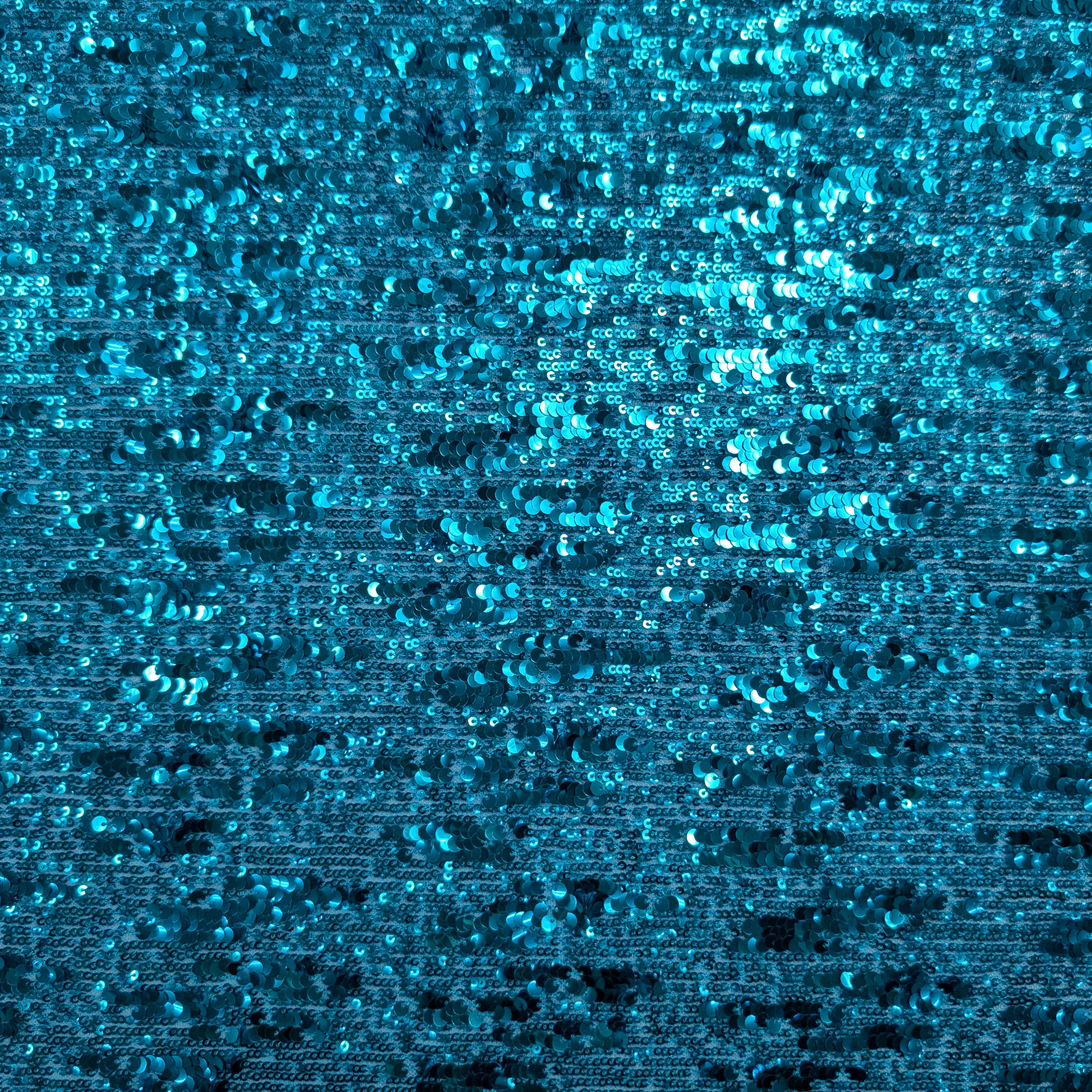 Tessuto Paillettes a Cascata su Tulle Image