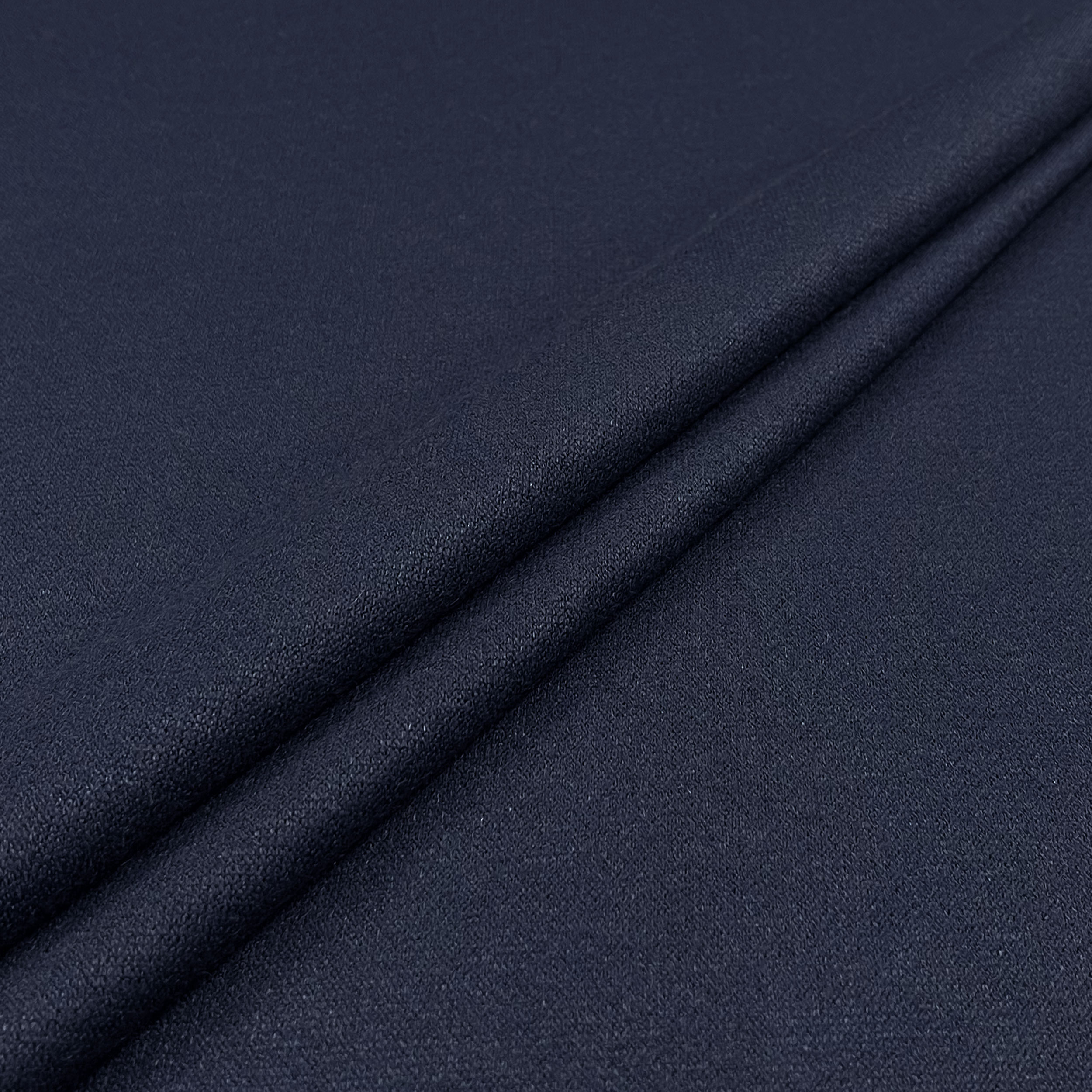 Tessuto maglia mano cachemire blu scuro