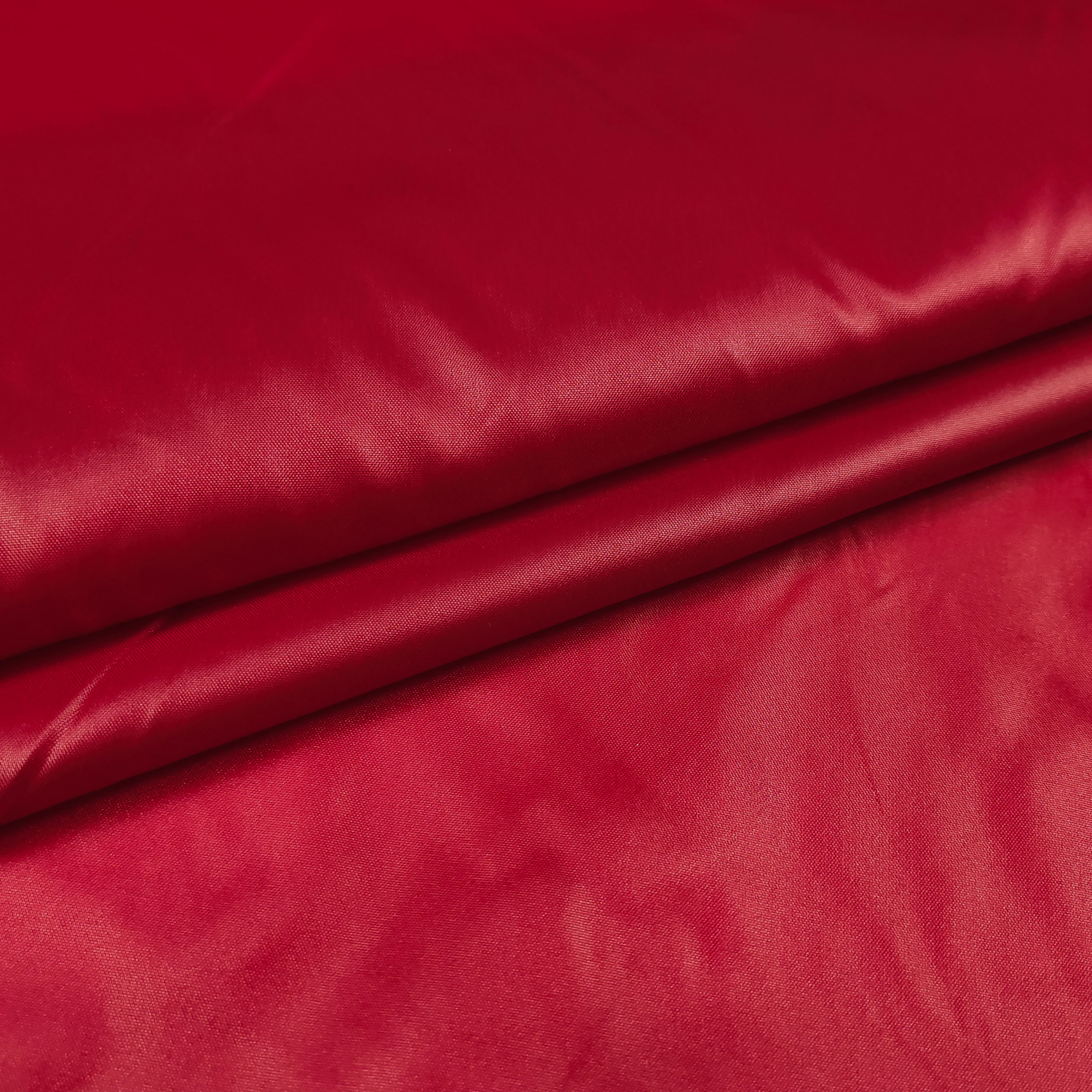 Tela Piumino Impermeabile Rossa Image