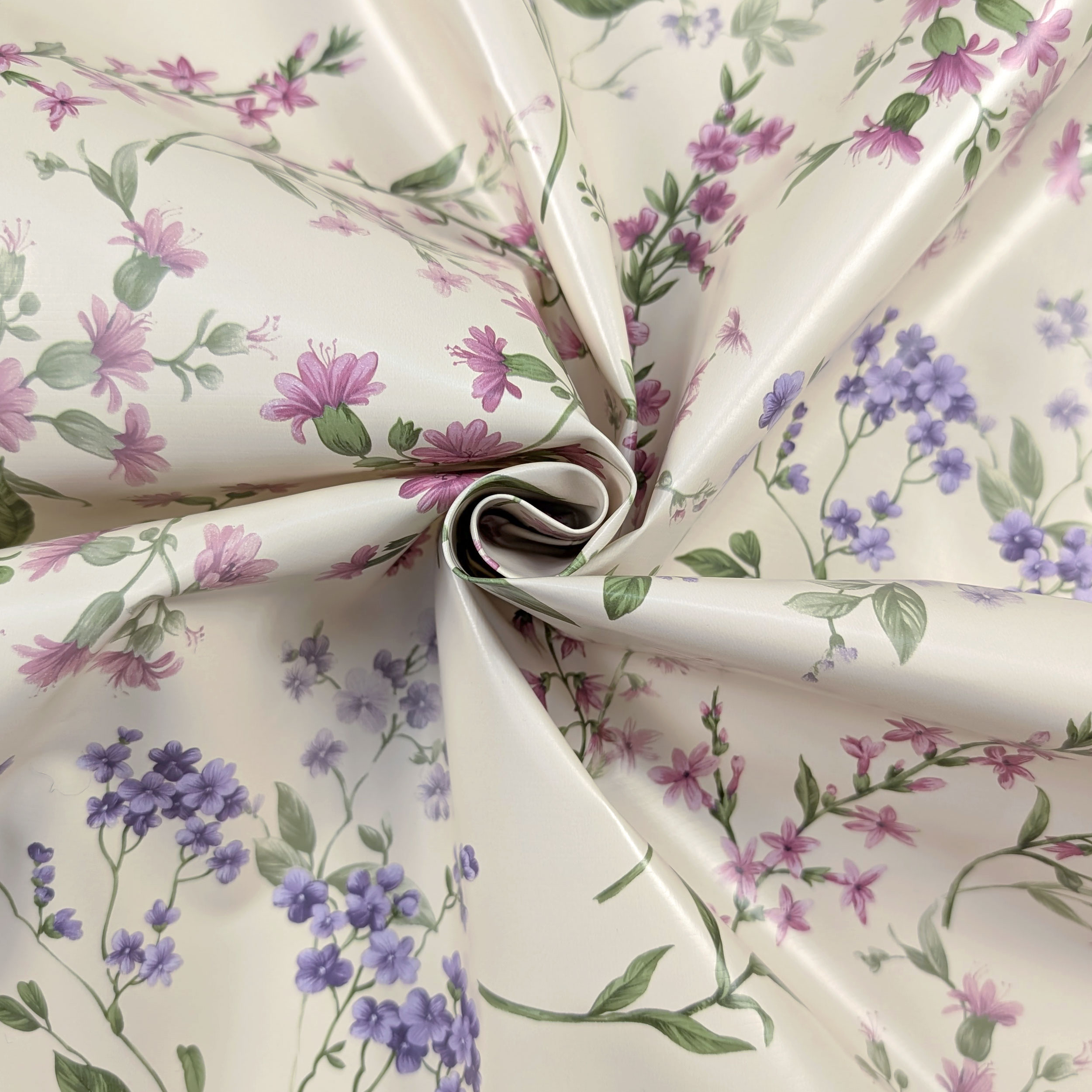 Tessuto per Tovaglia Plastificata Fiori Rosa e Lilla Image