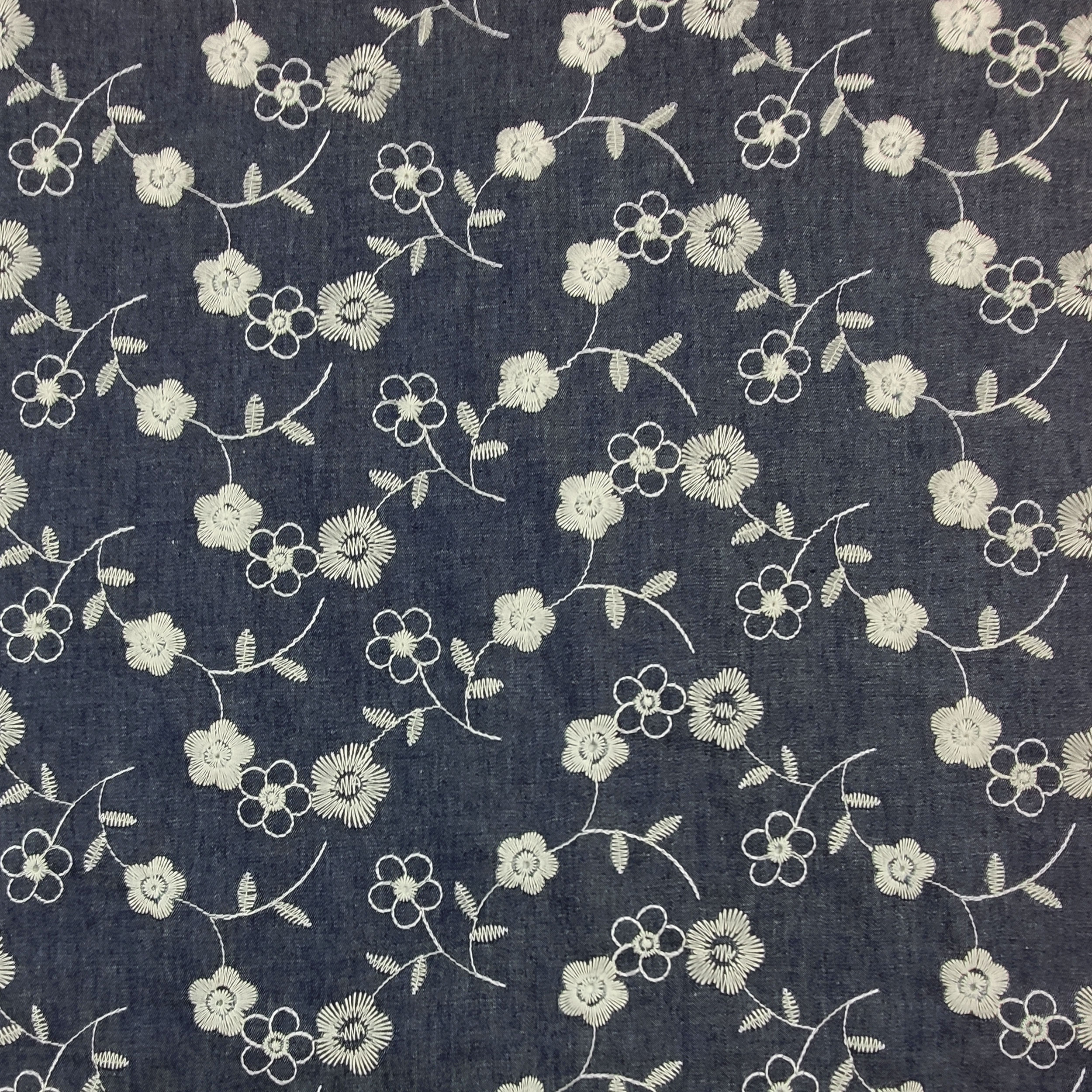 Jeans di Cotone Fiori Ricamati