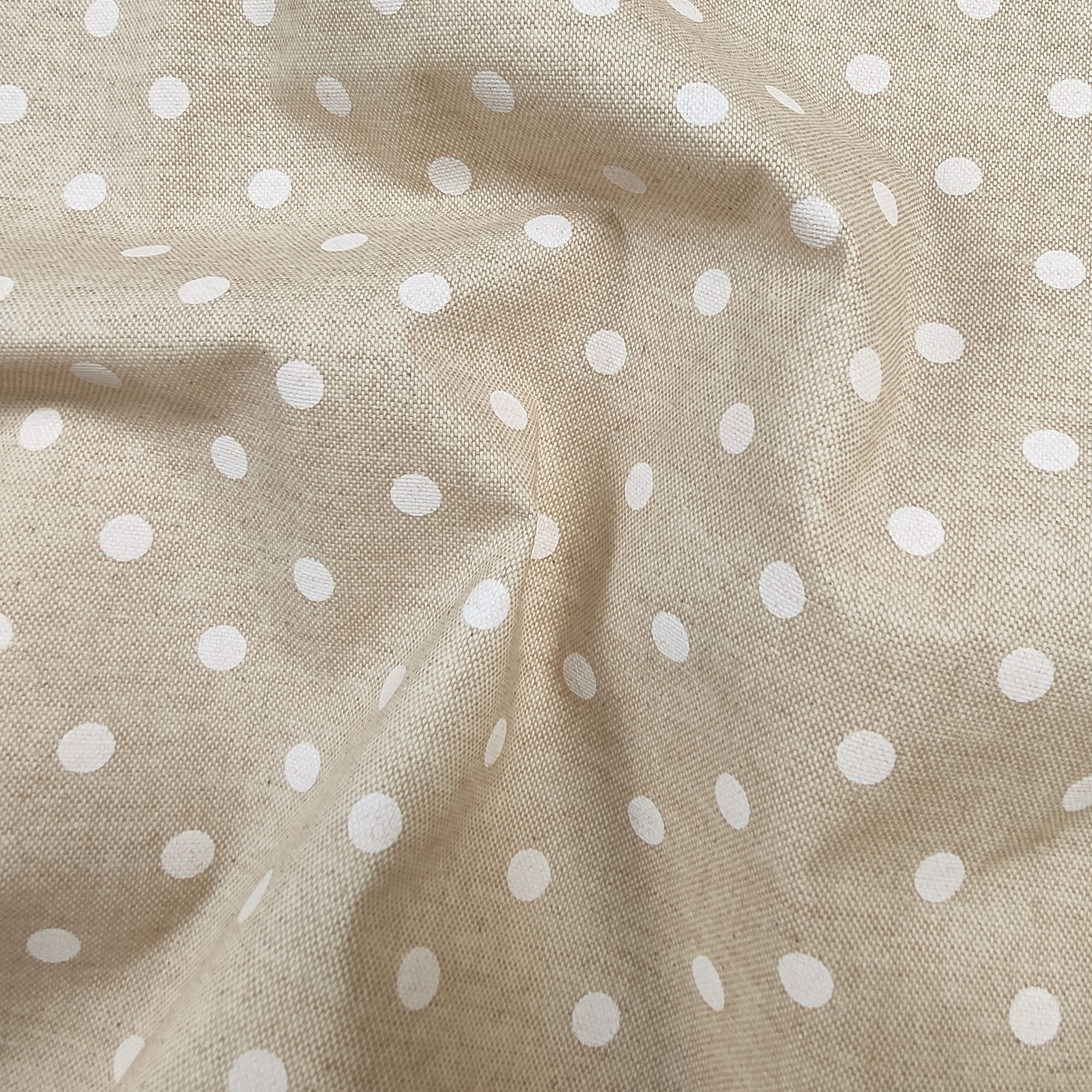 Tovaglia Confezionata Resinata Antimacchia Beige a Pois