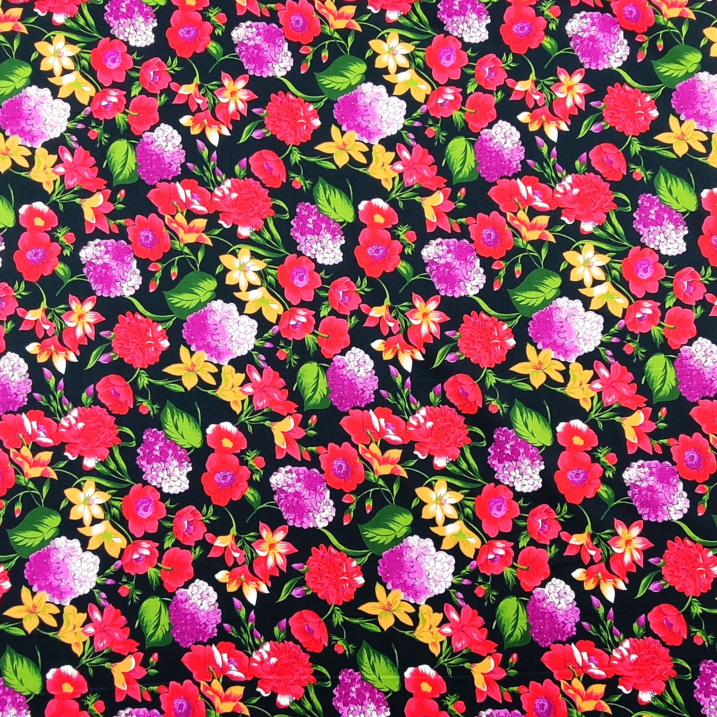 Rasatello Cotone Sfondo Nero con Fiori Rossi e Fuxia