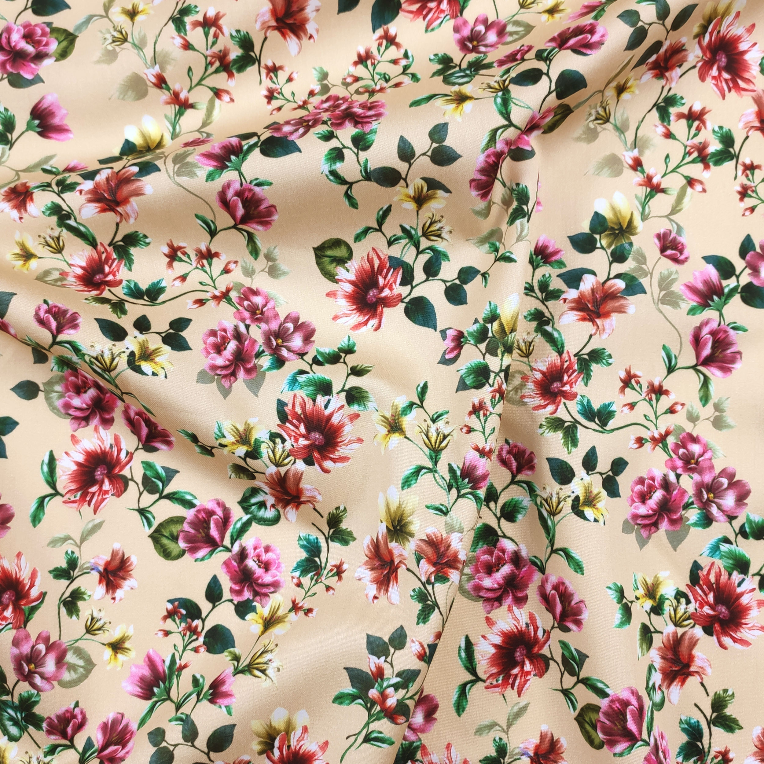 Rasatello Cotone Sfondo Beige con Fiori