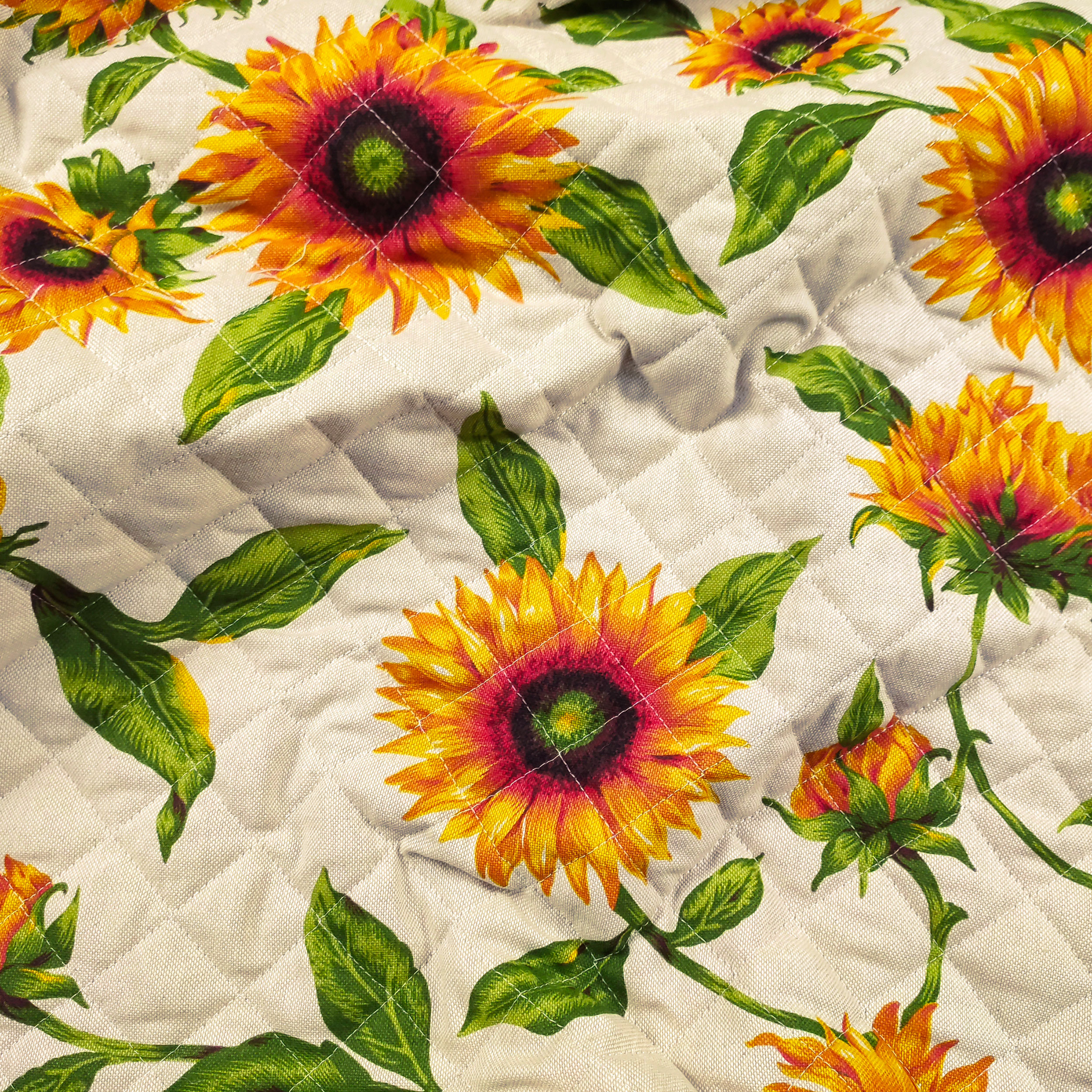 Tessuto Trapuntato Girasoli Sfondo Beige