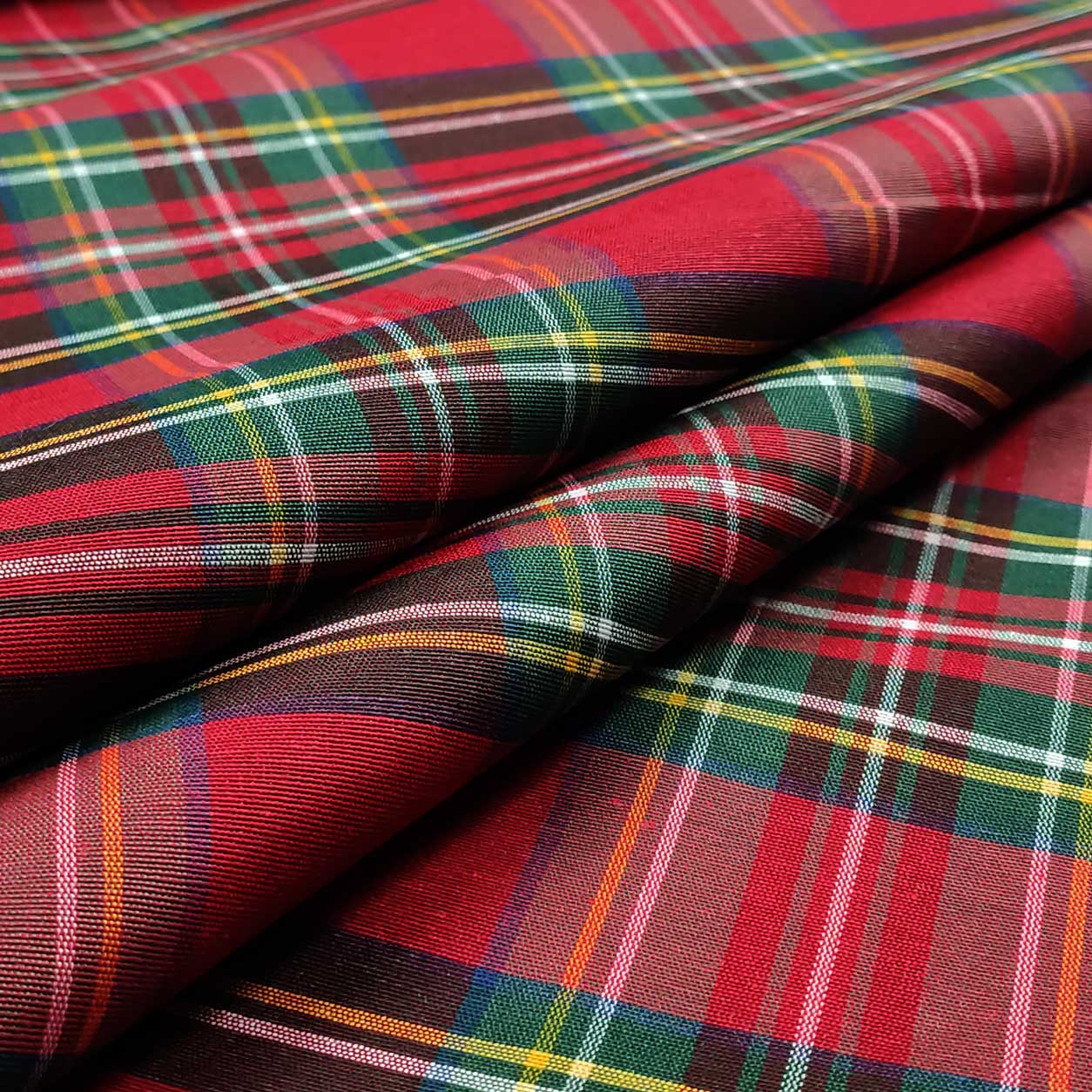 tessuto-tartan-resinato-per-tovagliati