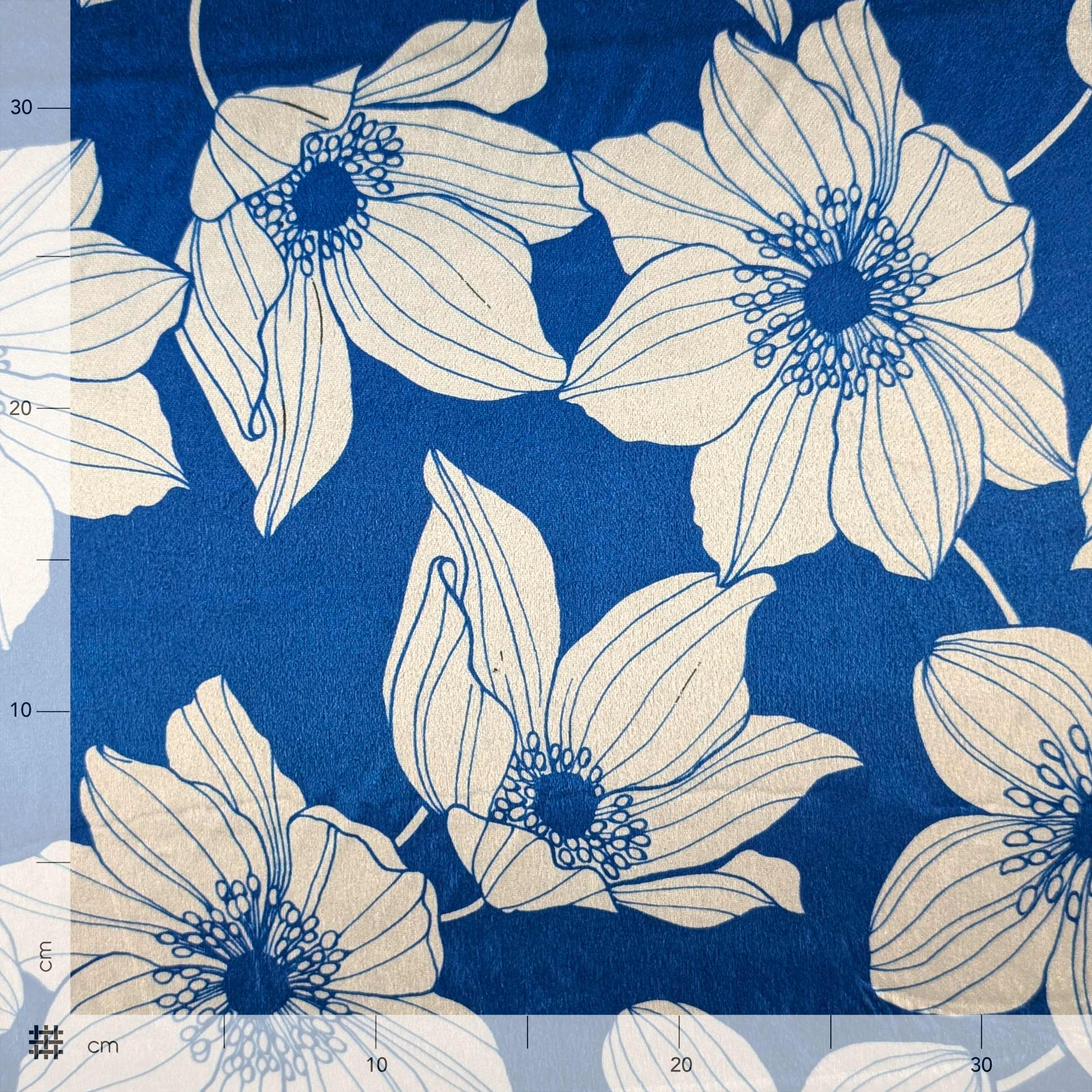 Vellutina Bluette Fiori Moda Bianchi Image