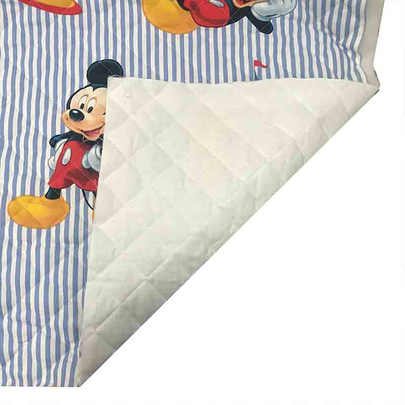 Tessuto-Trapuntato-Disney-Cotone-Topolino-Sport_Piega