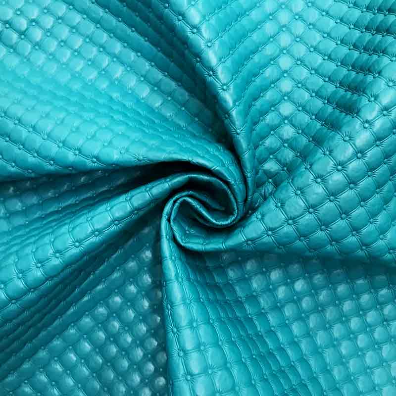 Tessuto-Ecopelle-Effetto-Matelassè