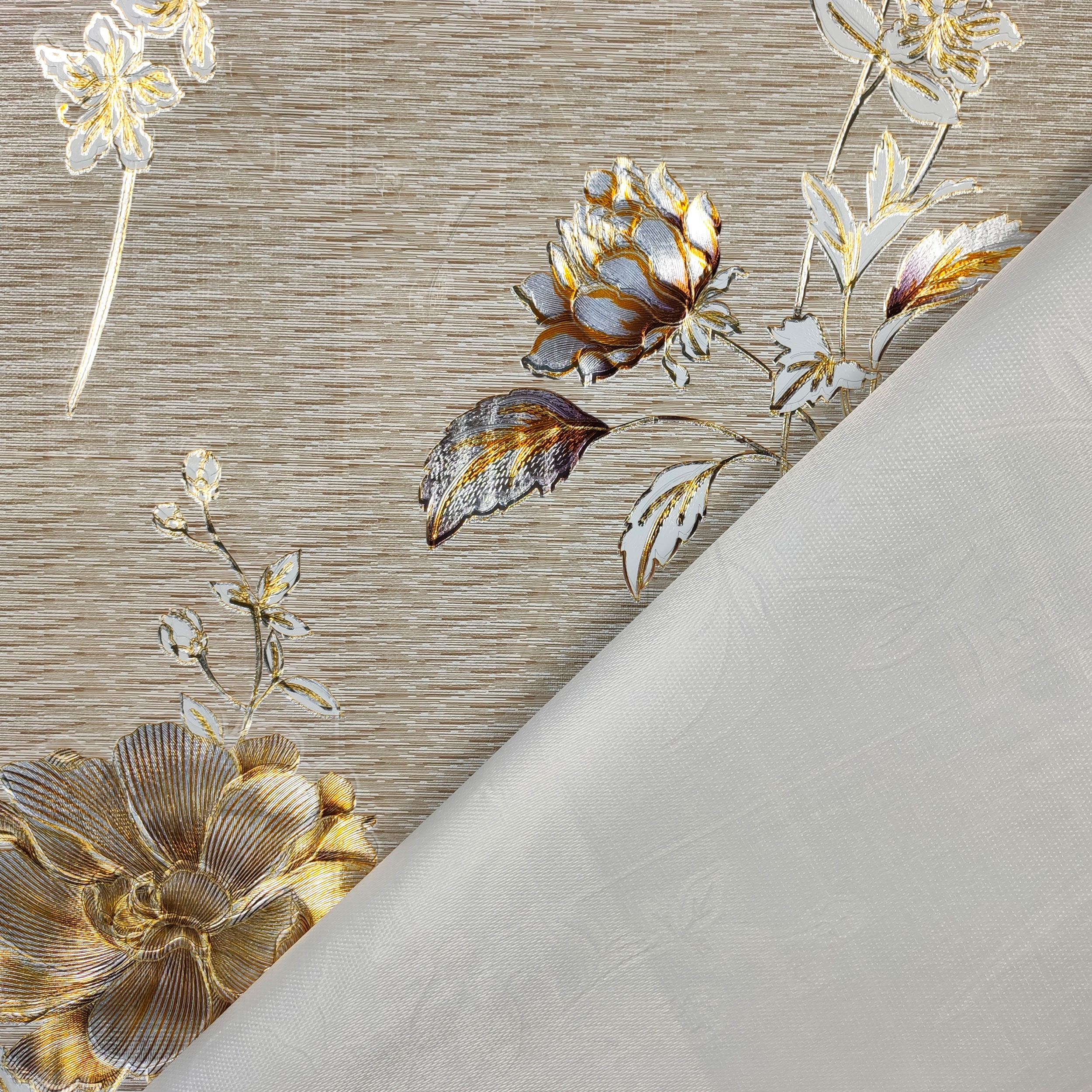 Tessuto Tovaglia Metallizzata Fiori Sfondo Beige Image