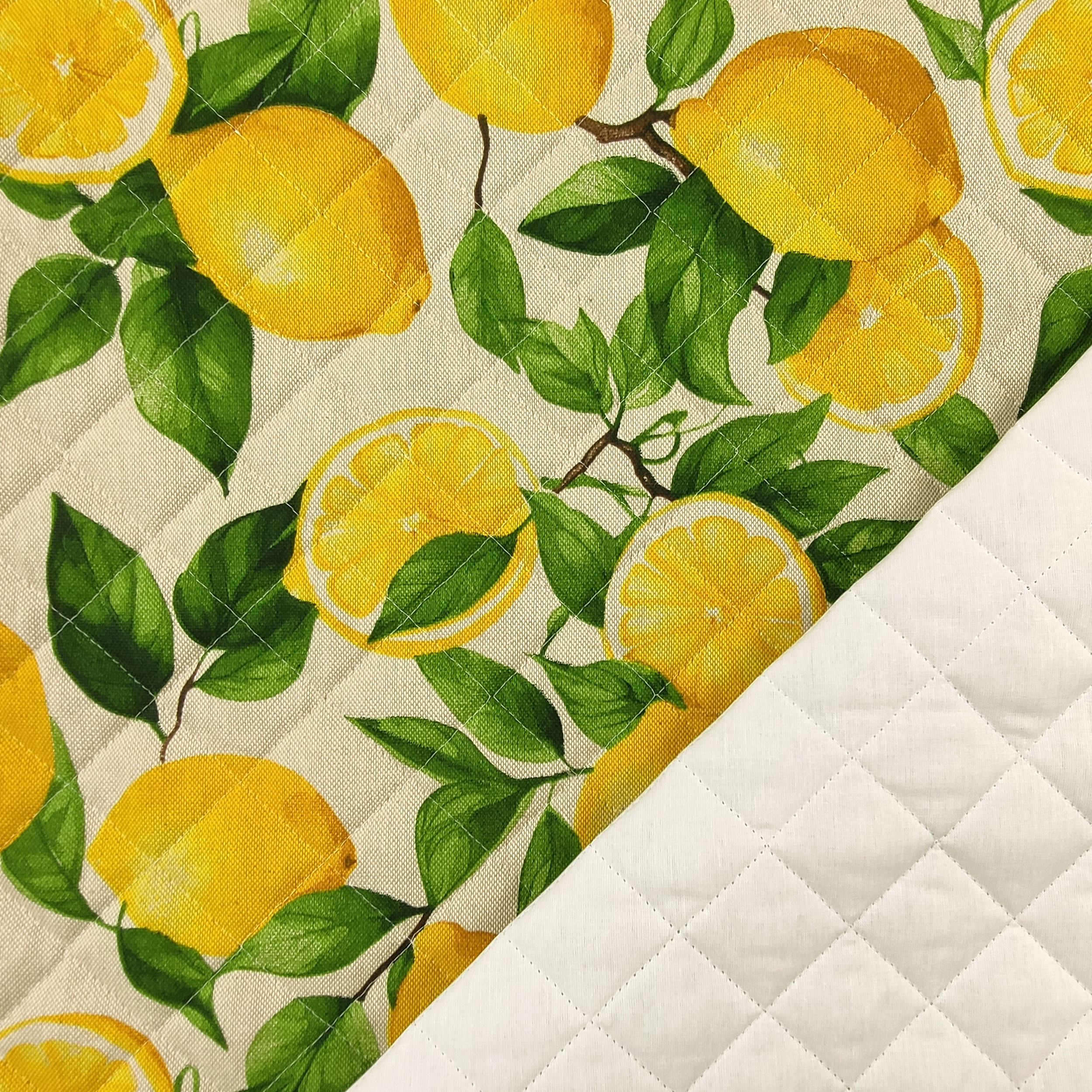 Tessuto Trapuntato Limoni Sfondo Beige