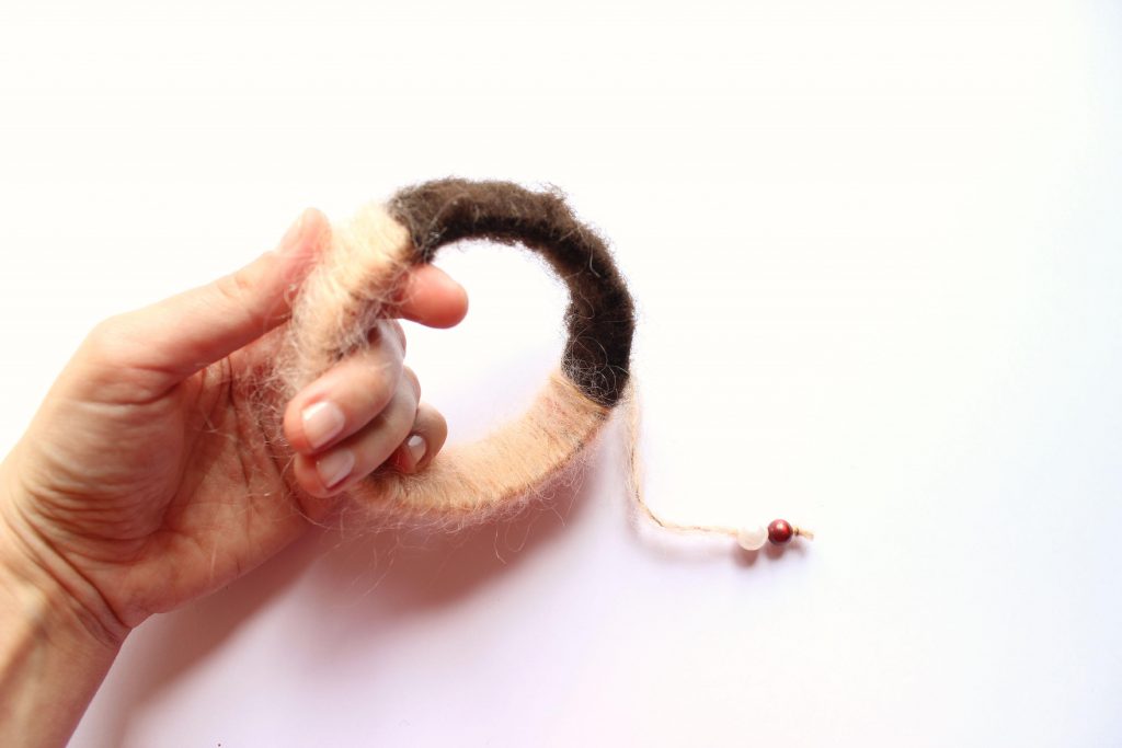idee-originali-facili-panini-braccialetto-handmade