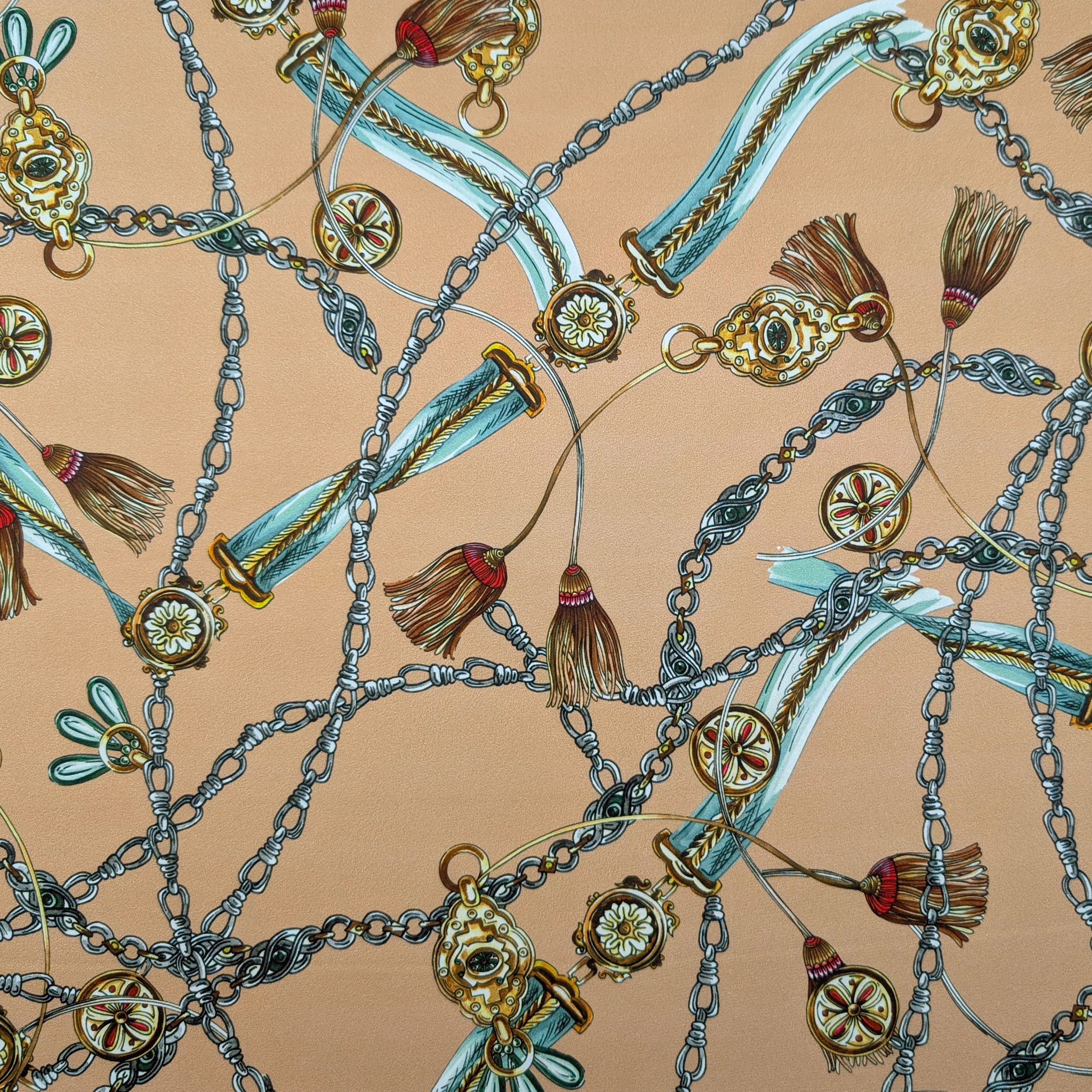 Raso Setato Alta Moda Beige con Catene Image