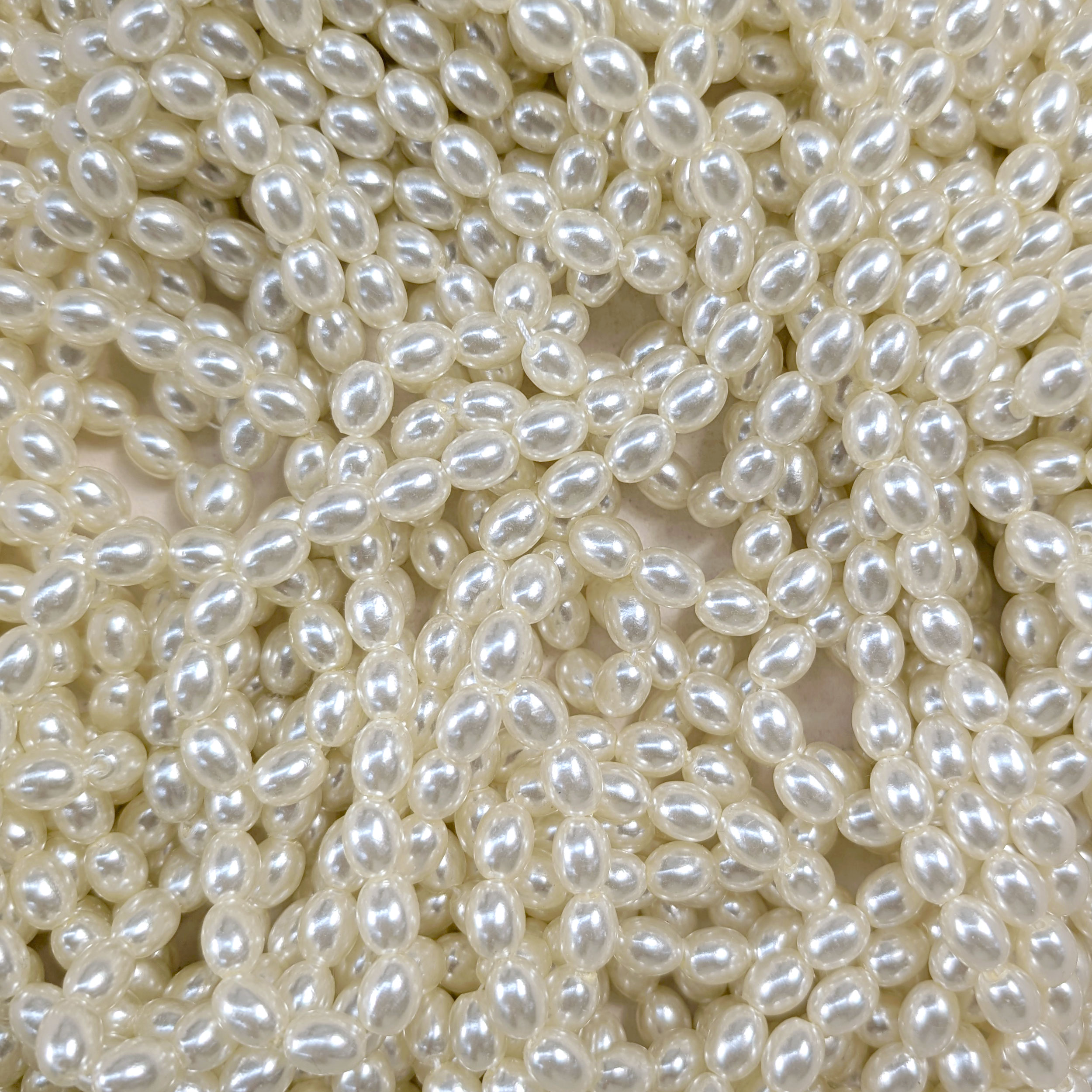 Filo di Perle Madreperla 0,7x0,9 cm Image