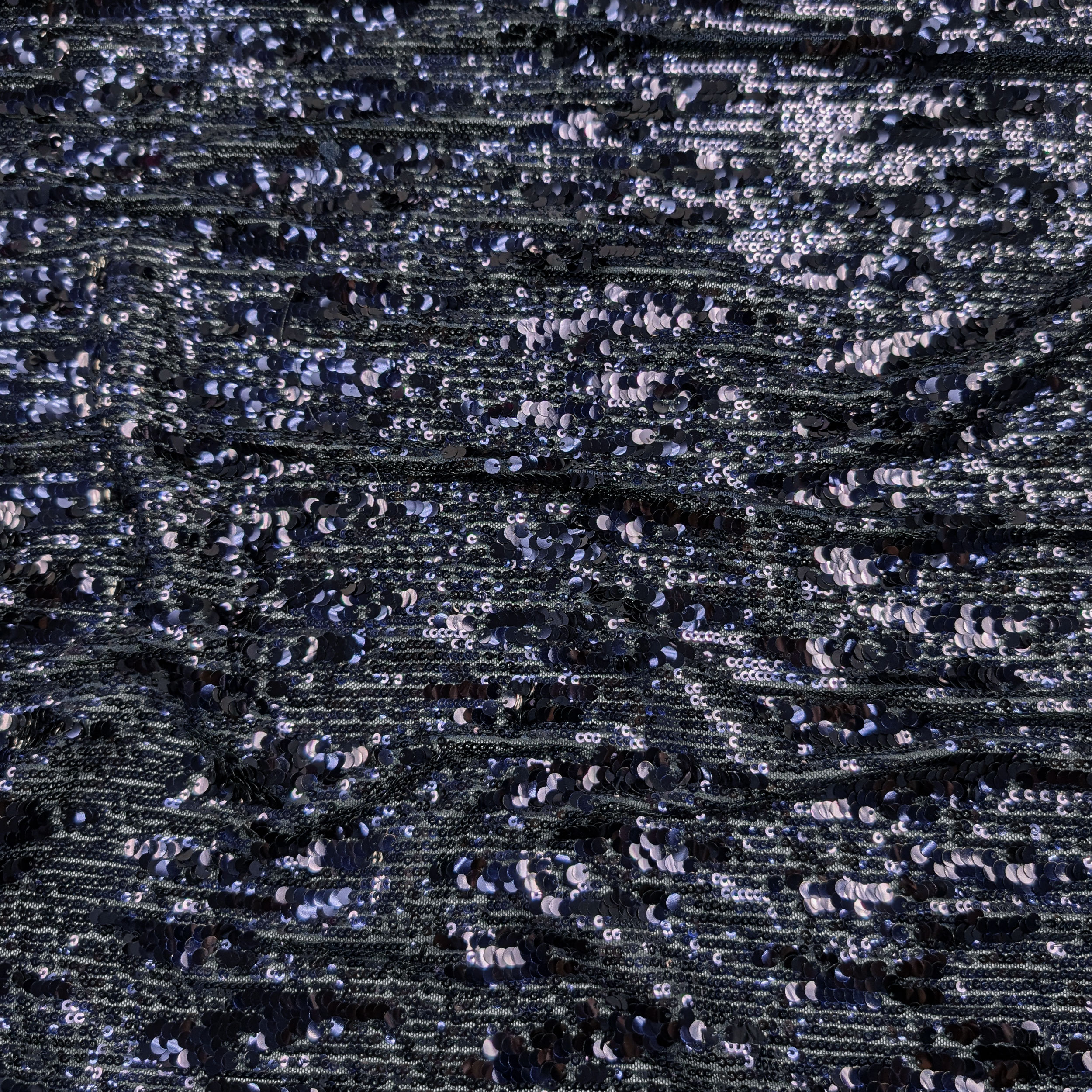 Tessuto Paillettes a Cascata su Tulle Image
