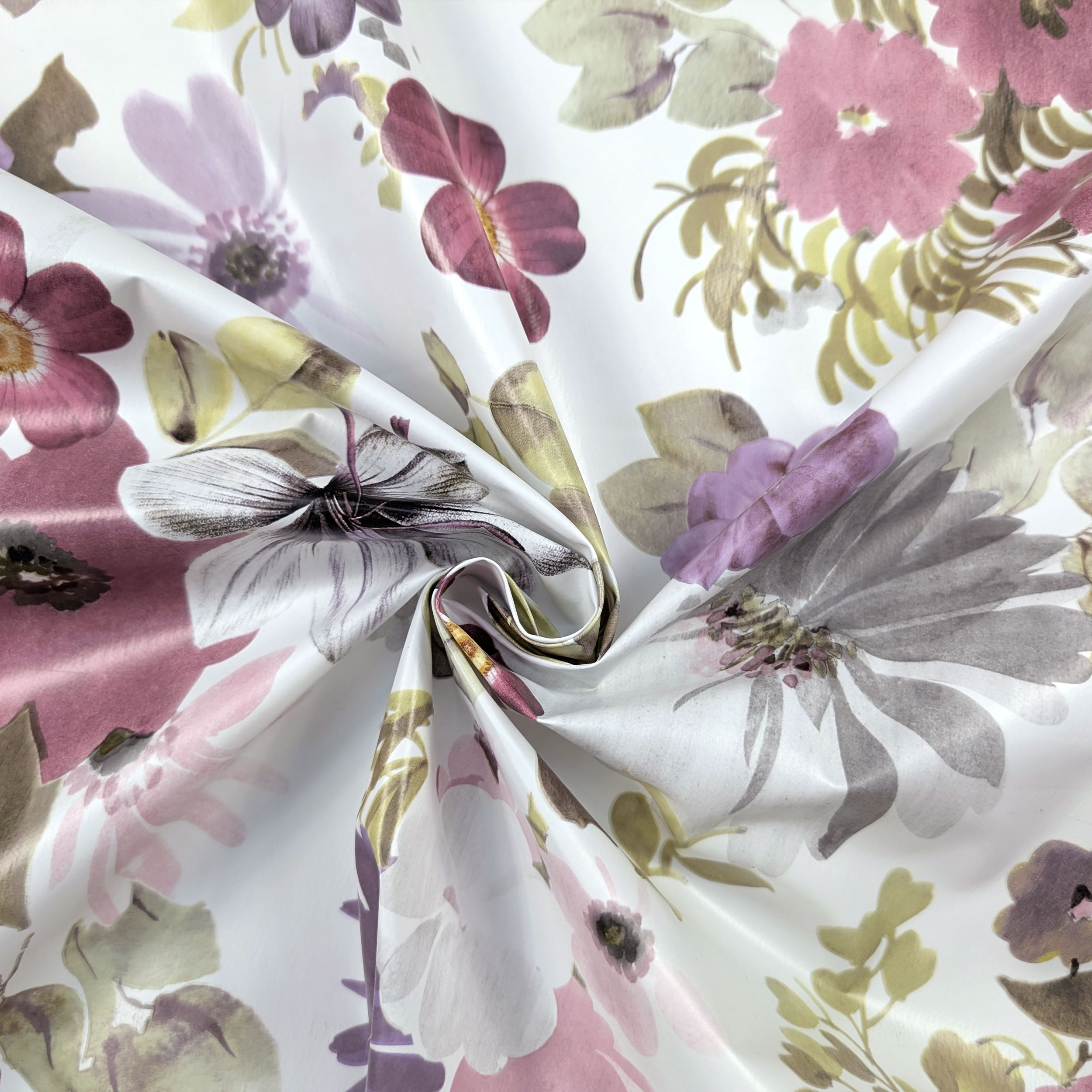 Tessuto per Tovaglia Plastificata Fiori Toni Rosa Image