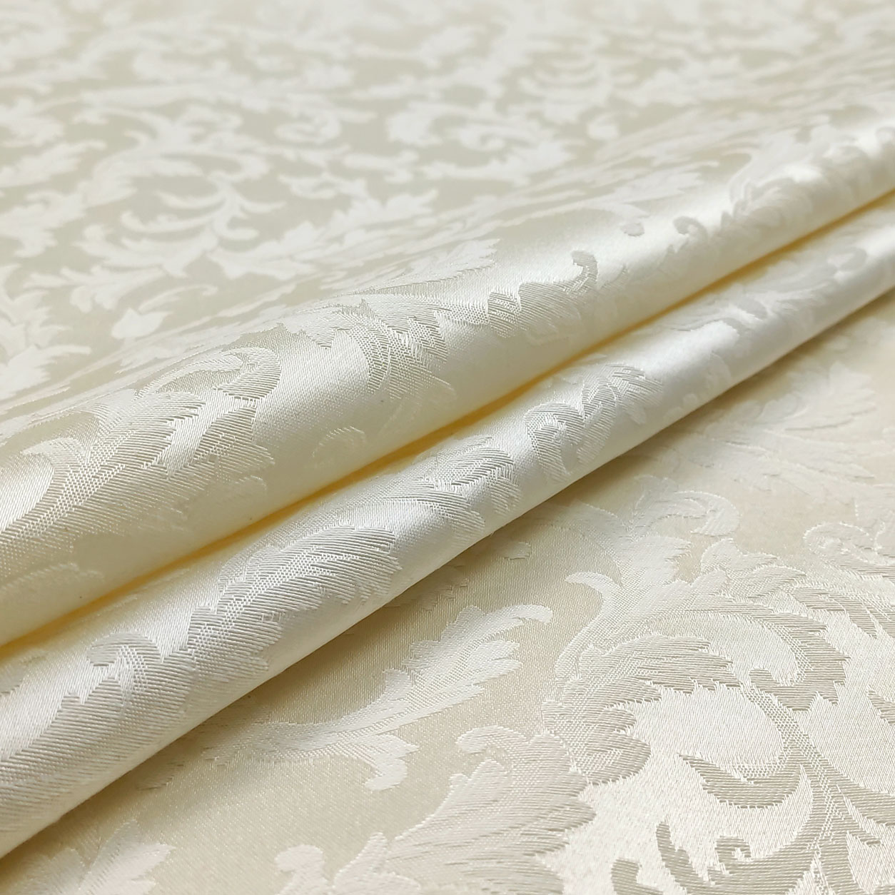 Tessuto Damascato Classico Panna Panini Tessuti