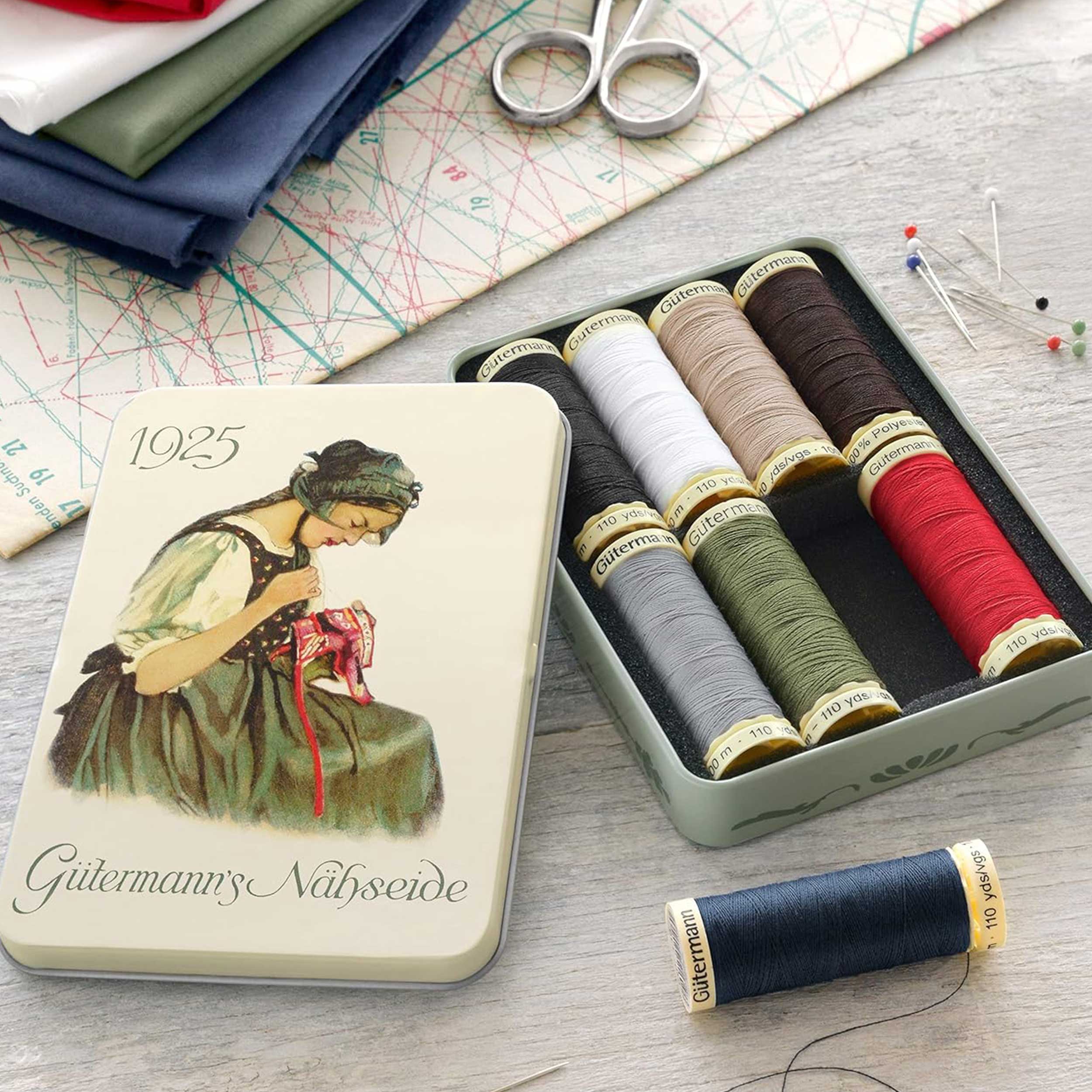 Gutermann Box Nostalgia 1925 Cucitutto 100 m Image