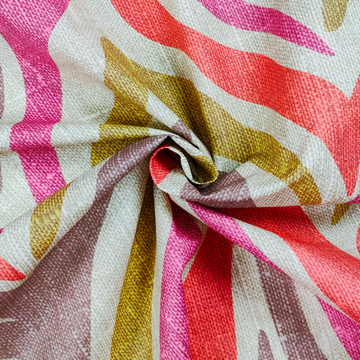 tessuti-per-tovaglia-resinata-zebrata-multicolor